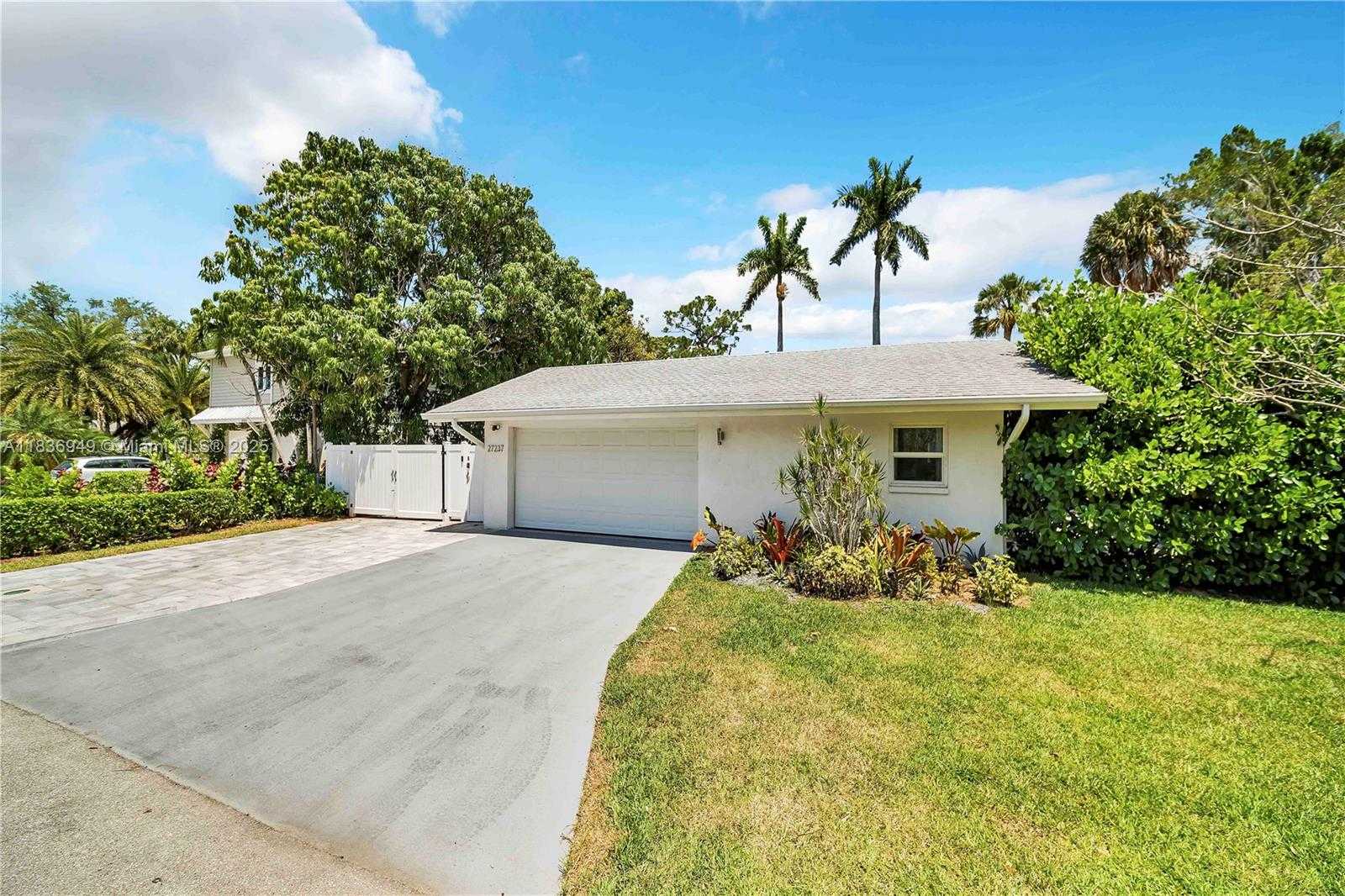 Small Image of 27237 RIO VISTA CIRCLE, Bonita Springs Number 43