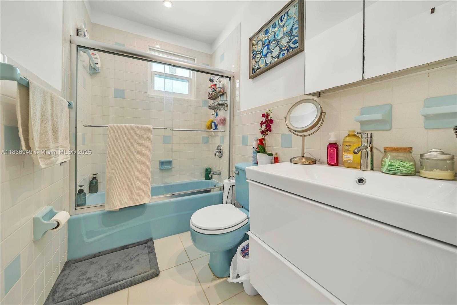Small Image of 27237 RIO VISTA CIRCLE, Bonita Springs Number 46