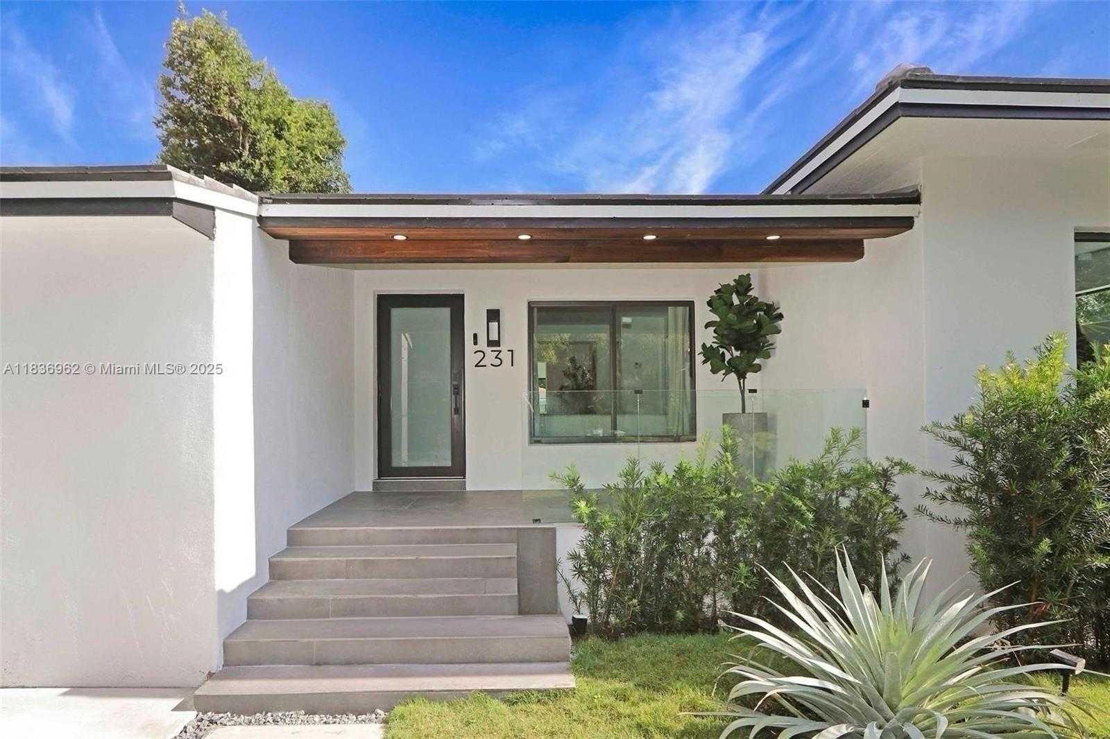 Small Image of 231 NORTH EAST 45TH ST, Miami Number 2