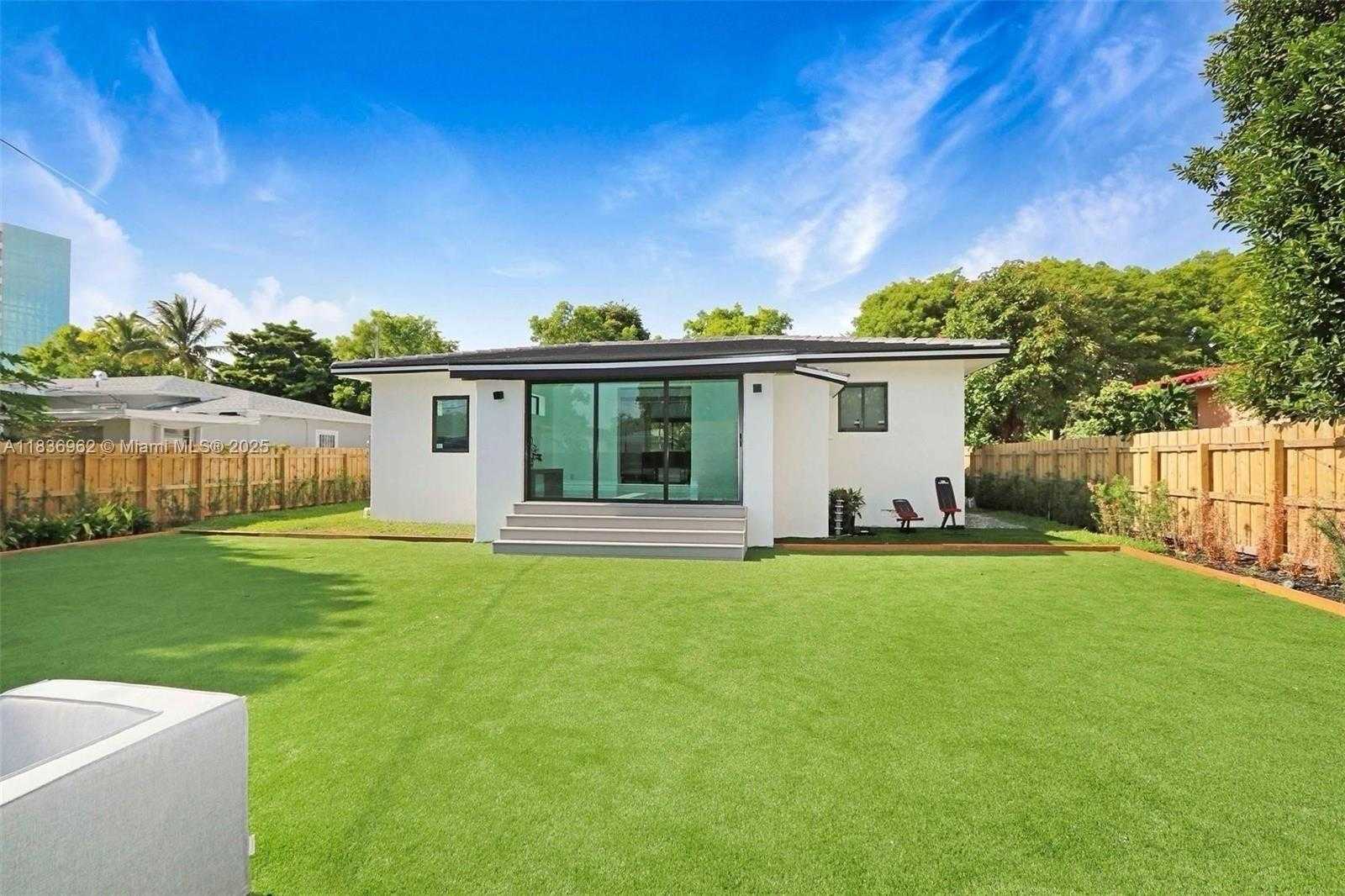 Small Image of 231 NORTH EAST 45TH ST, Miami Number 20