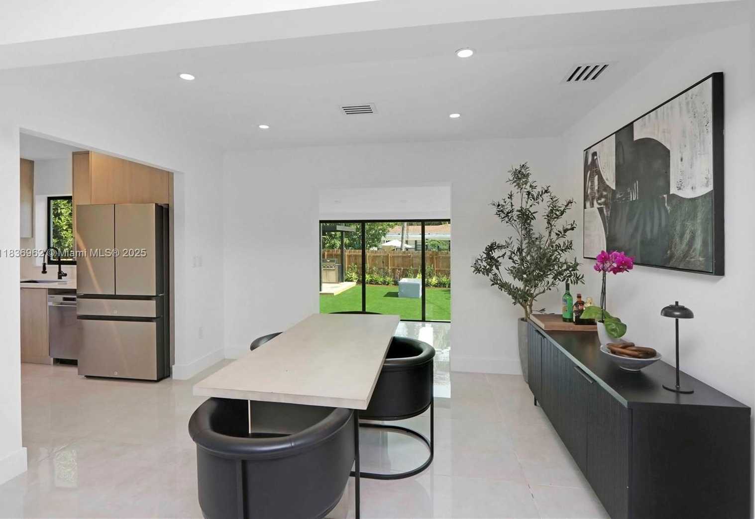 Small Image of 231 NORTH EAST 45TH ST, Miami Number 5