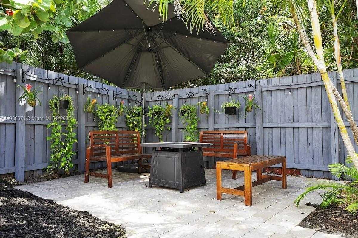 Small Image of 1650 SOUTH WEST 27TH AVE, Fort Lauderdale Number 18