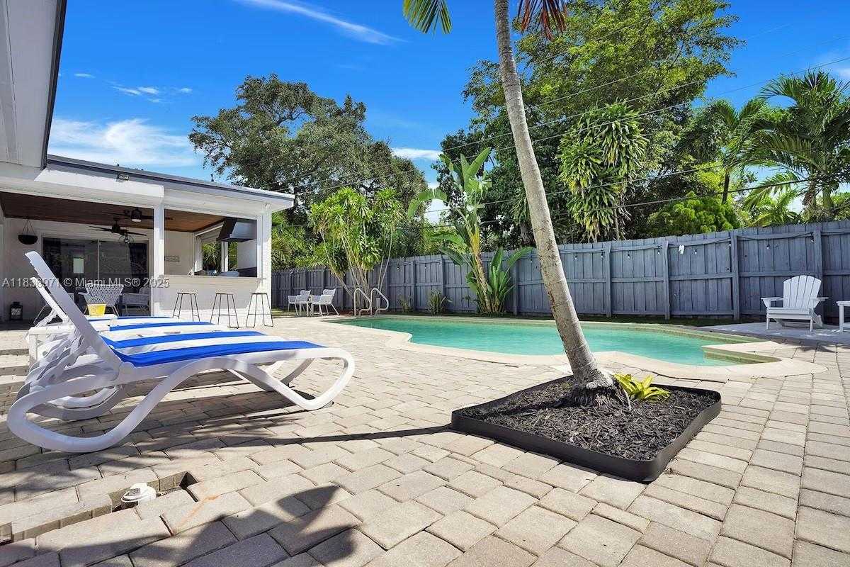 Small Image of 1650 SOUTH WEST 27TH AVE, Fort Lauderdale Number 21