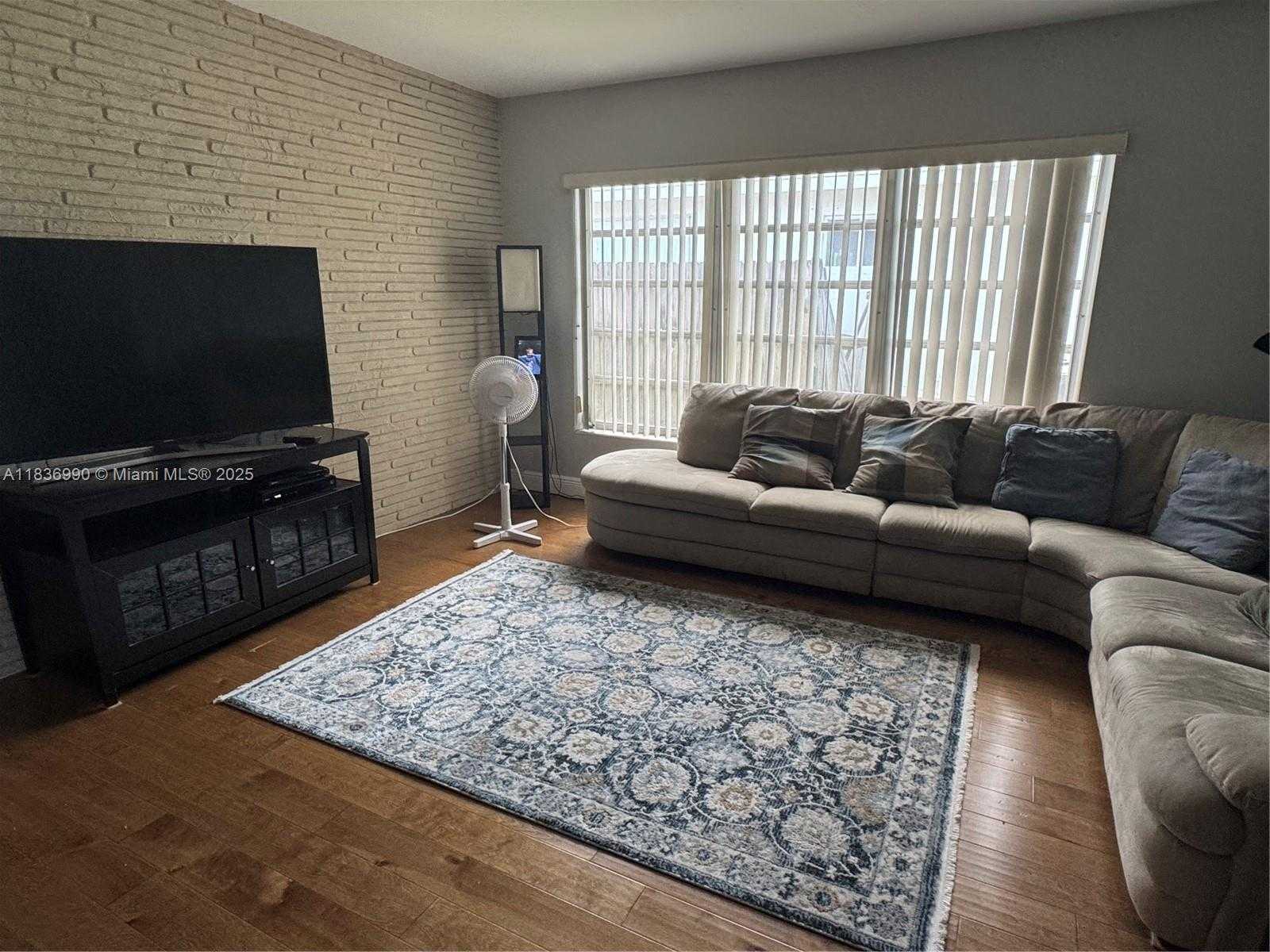 Small Image of 4621 NORTH EAST 2ND AVE, Oakland Park Number 11
