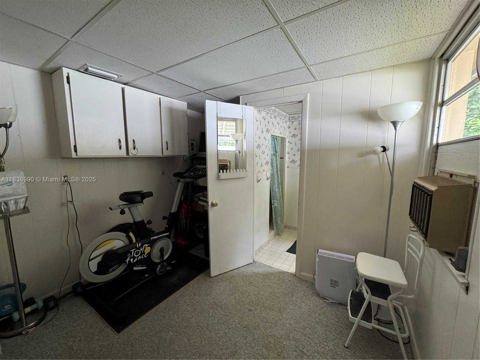 Small Image of 4621 NORTH EAST 2ND AVE, Oakland Park Number 16