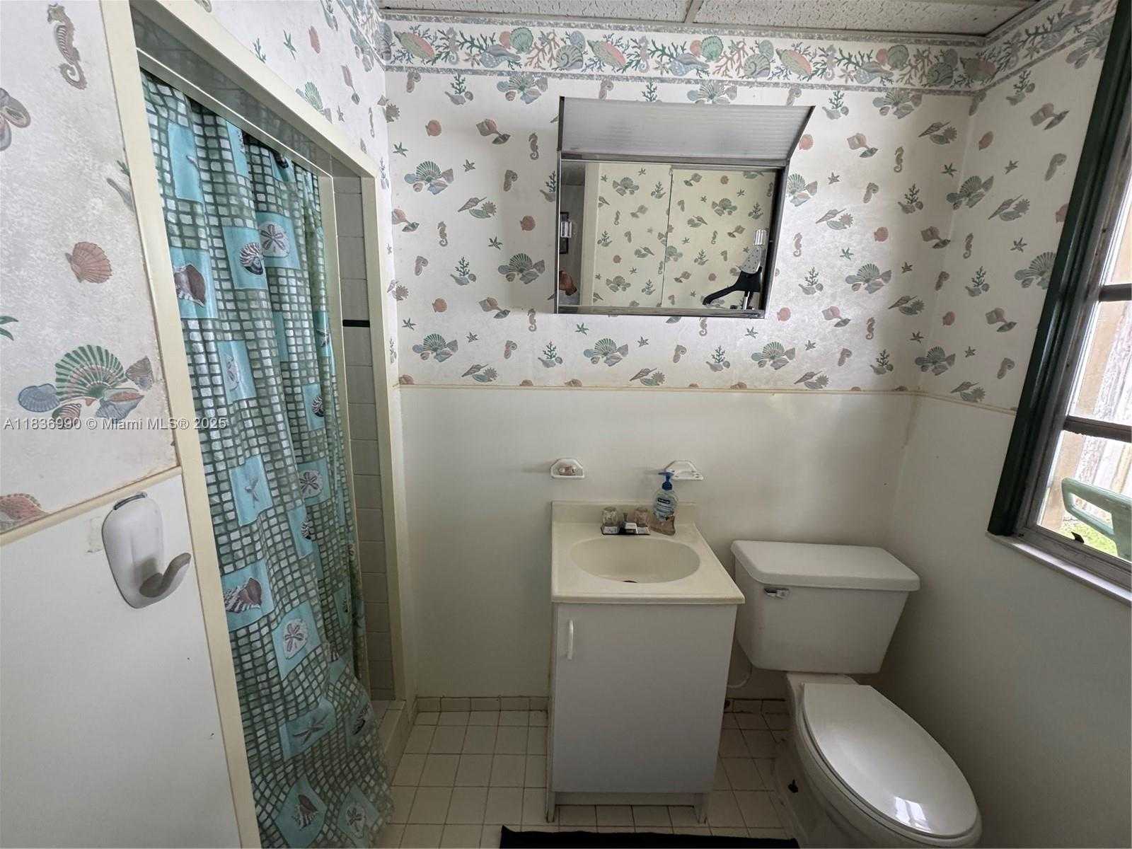 Small Image of 4621 NORTH EAST 2ND AVE, Oakland Park Number 17