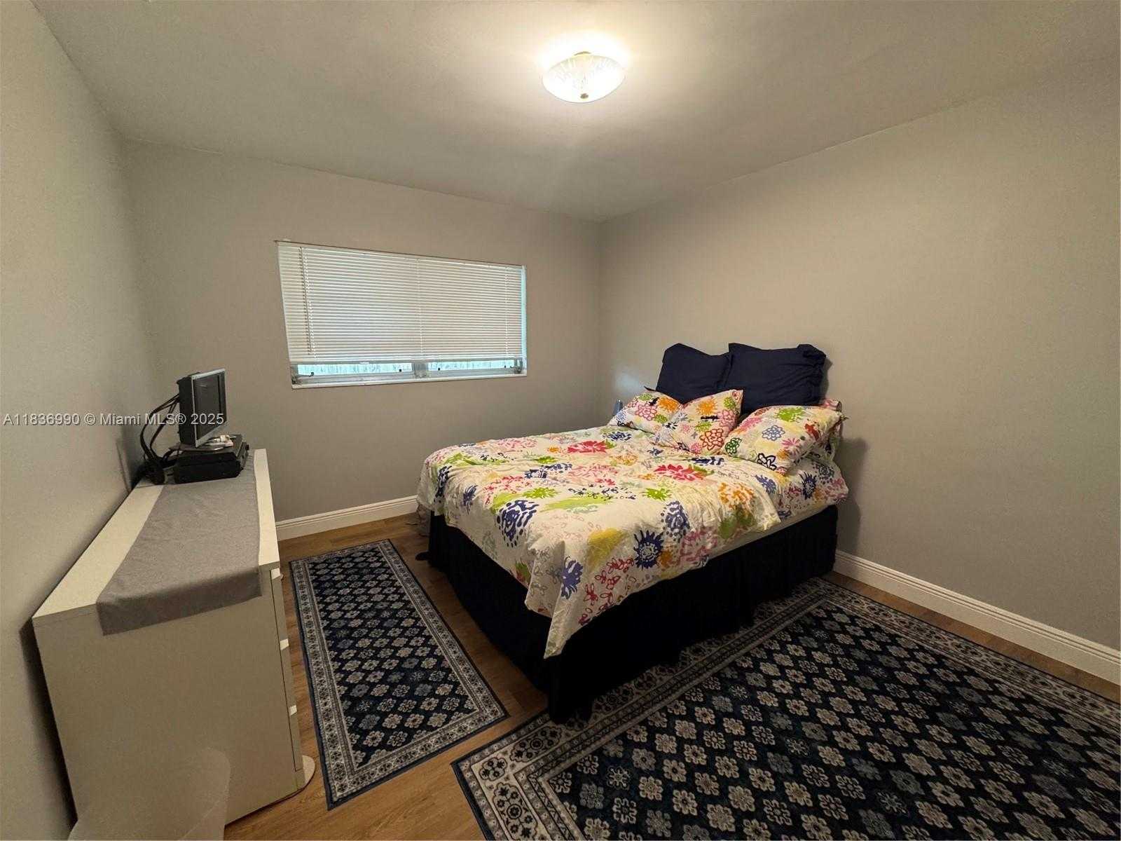Small Image of 4621 NORTH EAST 2ND AVE, Oakland Park Number 9
