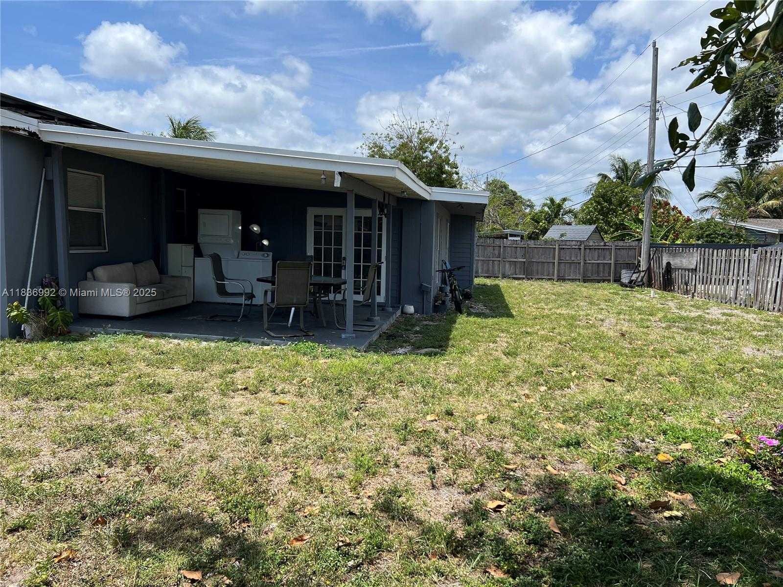 Small Image of 1885 NORTH EAST 53RD ST, Pompano Beach Number 21
