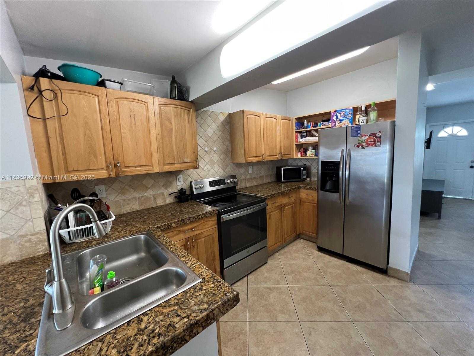 Small Image of 1885 NORTH EAST 53RD ST, Pompano Beach Number 4