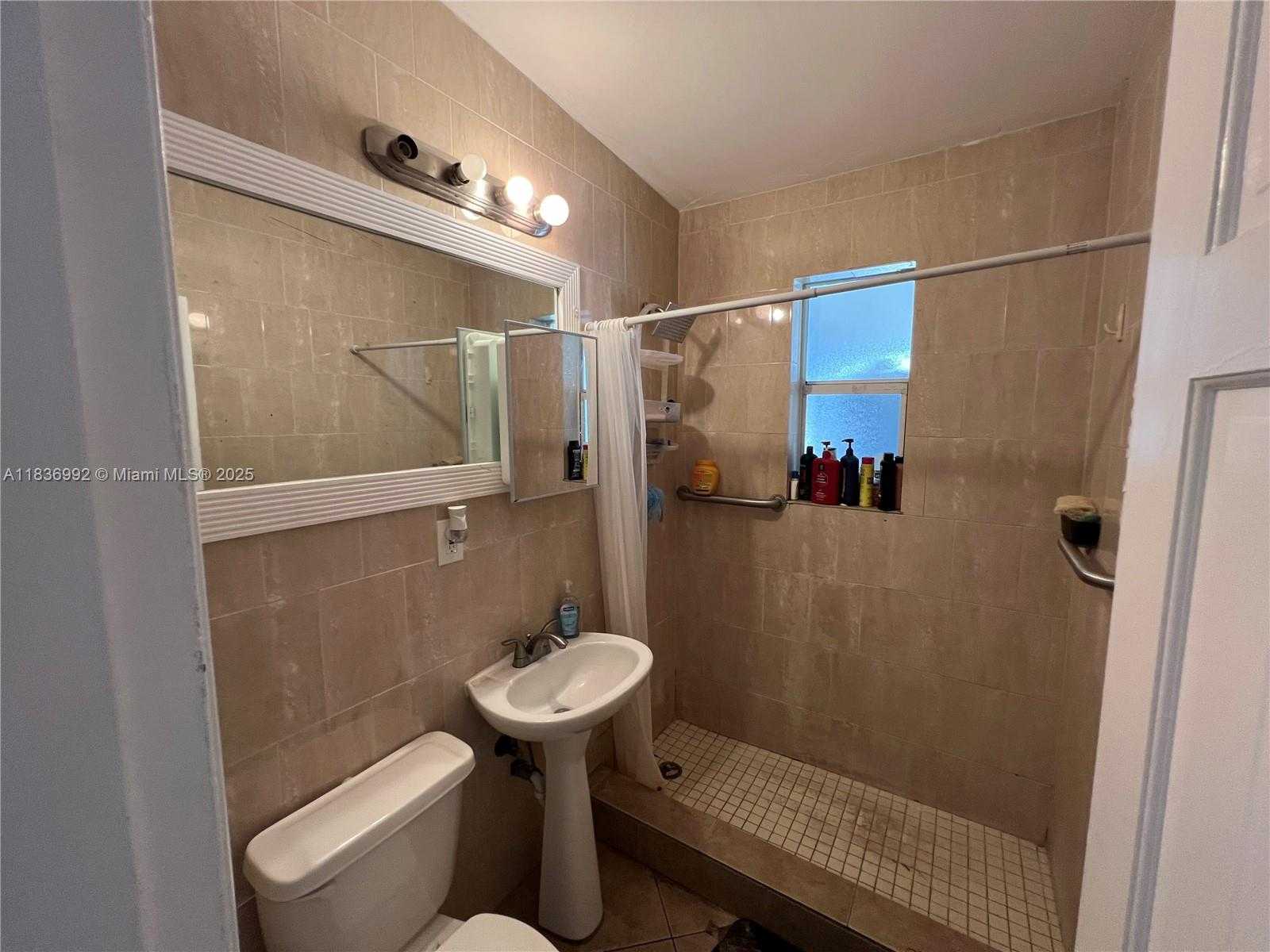 Small Image of 1885 NORTH EAST 53RD ST, Pompano Beach Number 6