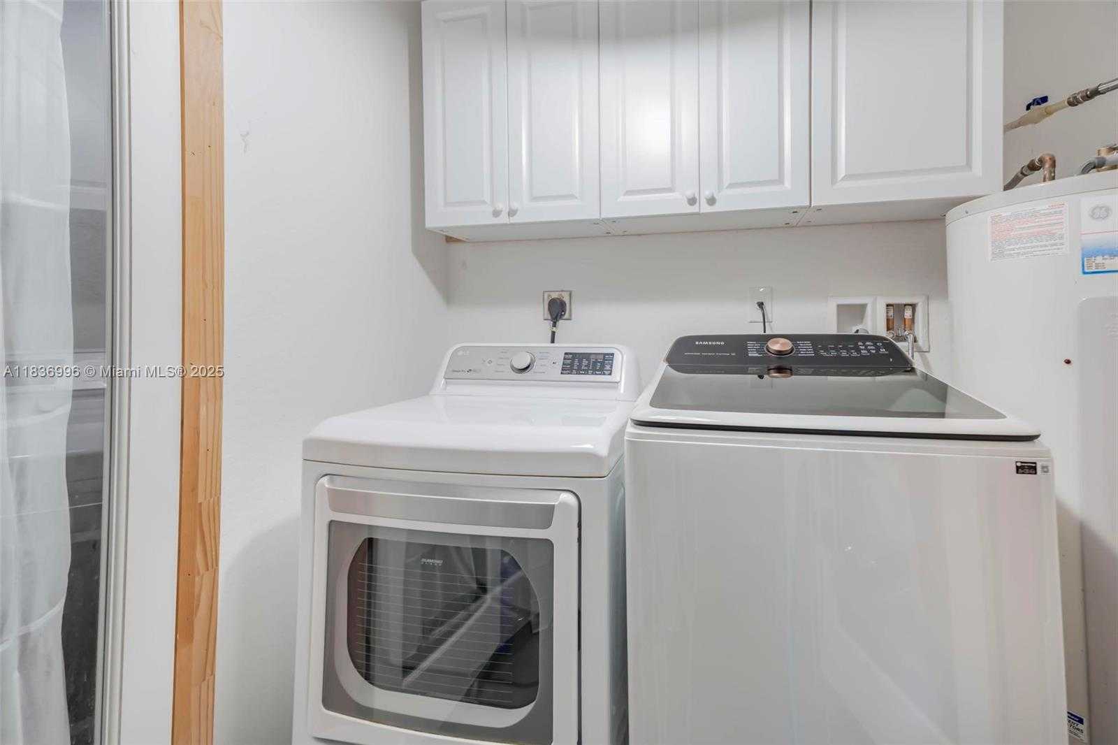 Small Image of 261 NORTH EAST 41ST ST, Oakland Park Number 12