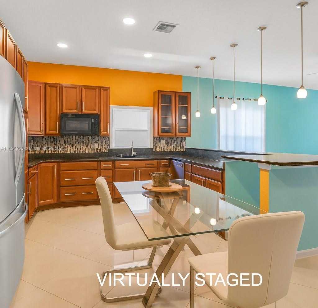 Small Image of 261 NORTH EAST 41ST ST, Oakland Park Number 6