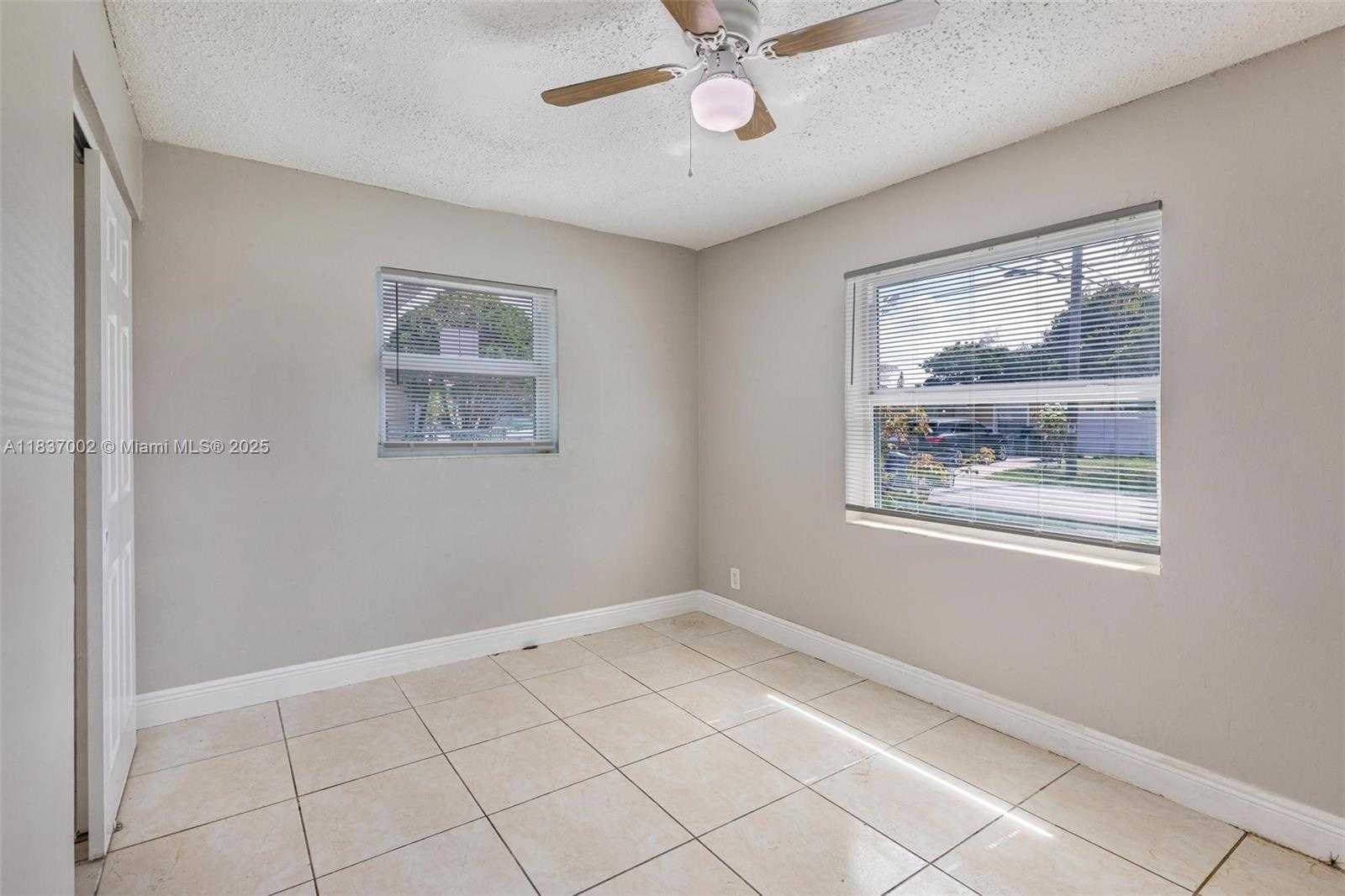 Small Image of 1609 SOUTH 23RD AVE, Hollywood Number 11