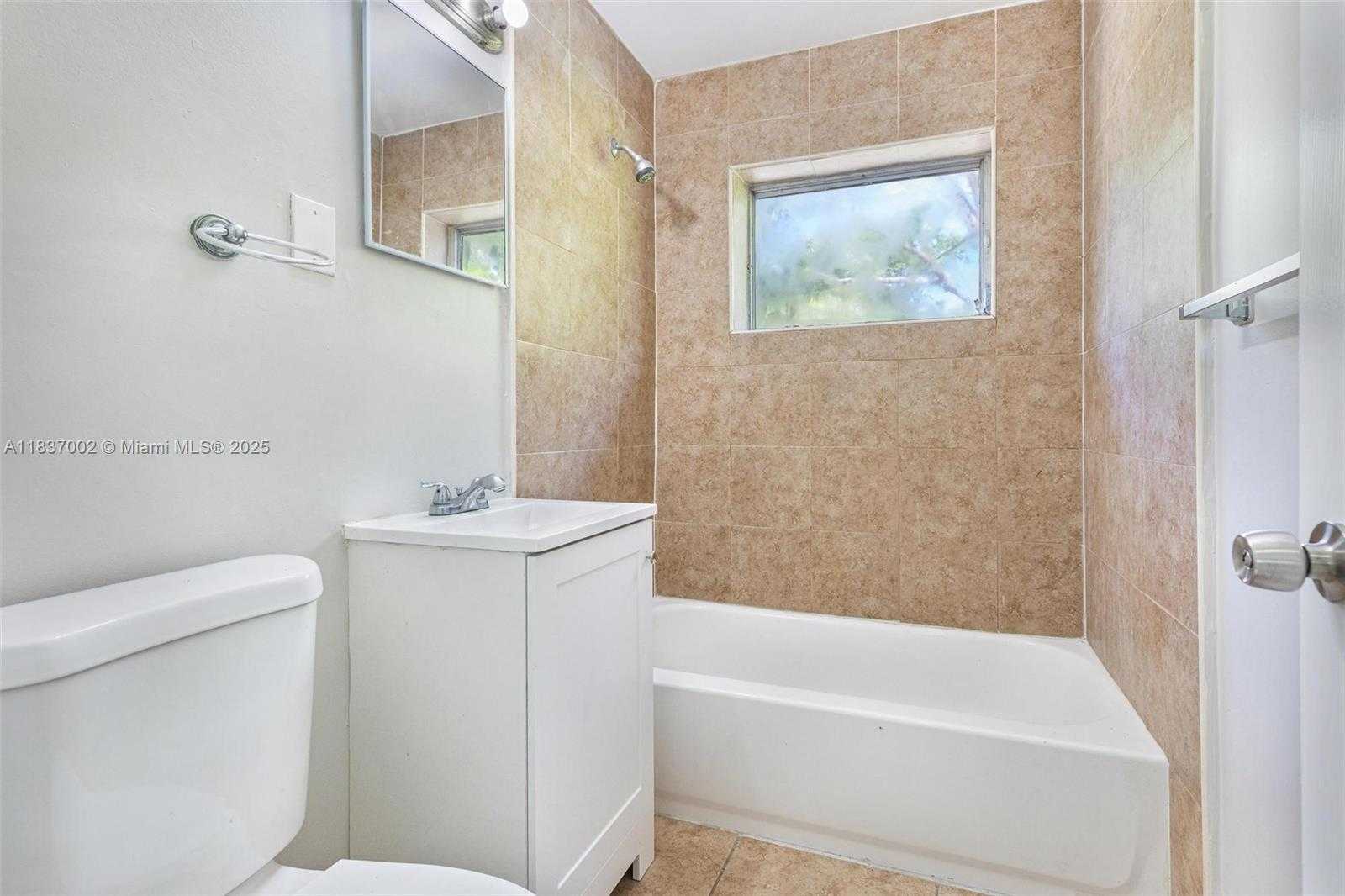 Small Image of 1609 SOUTH 23RD AVE, Hollywood Number 14