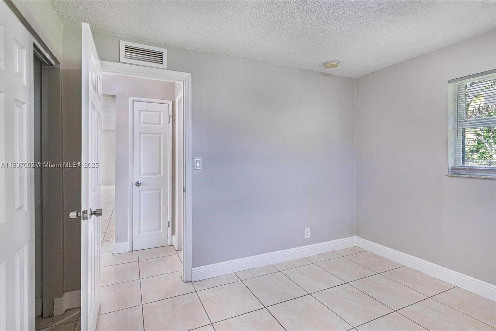 Small Image of 1609 SOUTH 23RD AVE, Hollywood Number 16