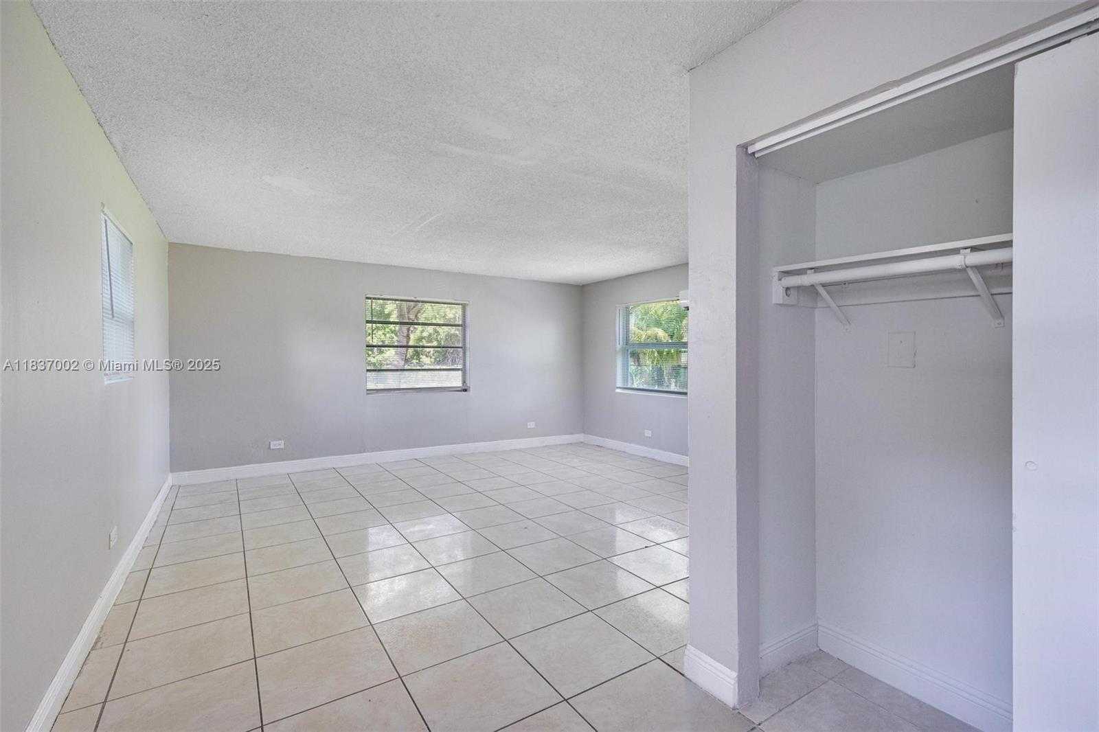 Small Image of 1609 SOUTH 23RD AVE, Hollywood Number 19