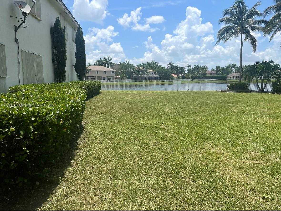 Small Image of 934 GULFSTREAM CT, Weston Number 10