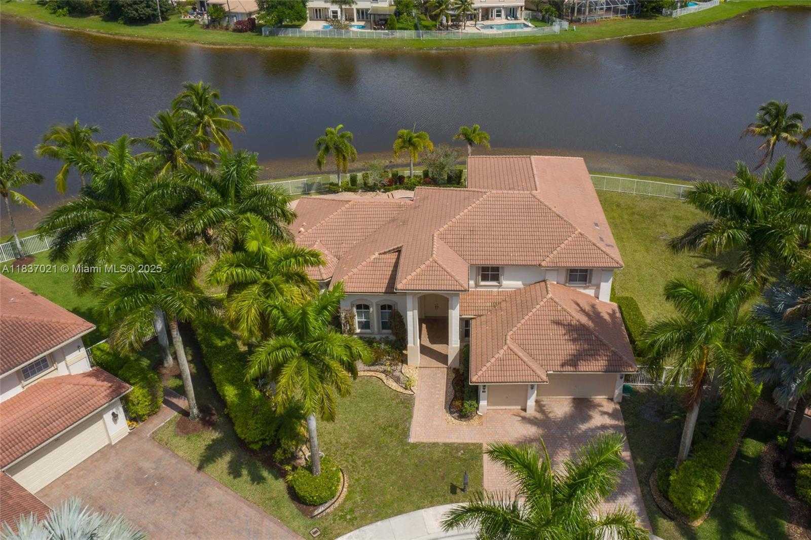 Small Image of 934 GULFSTREAM CT, Weston Number 20