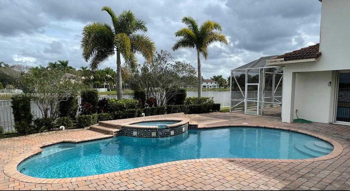 Small Image of 934 GULFSTREAM CT, Weston Number 29