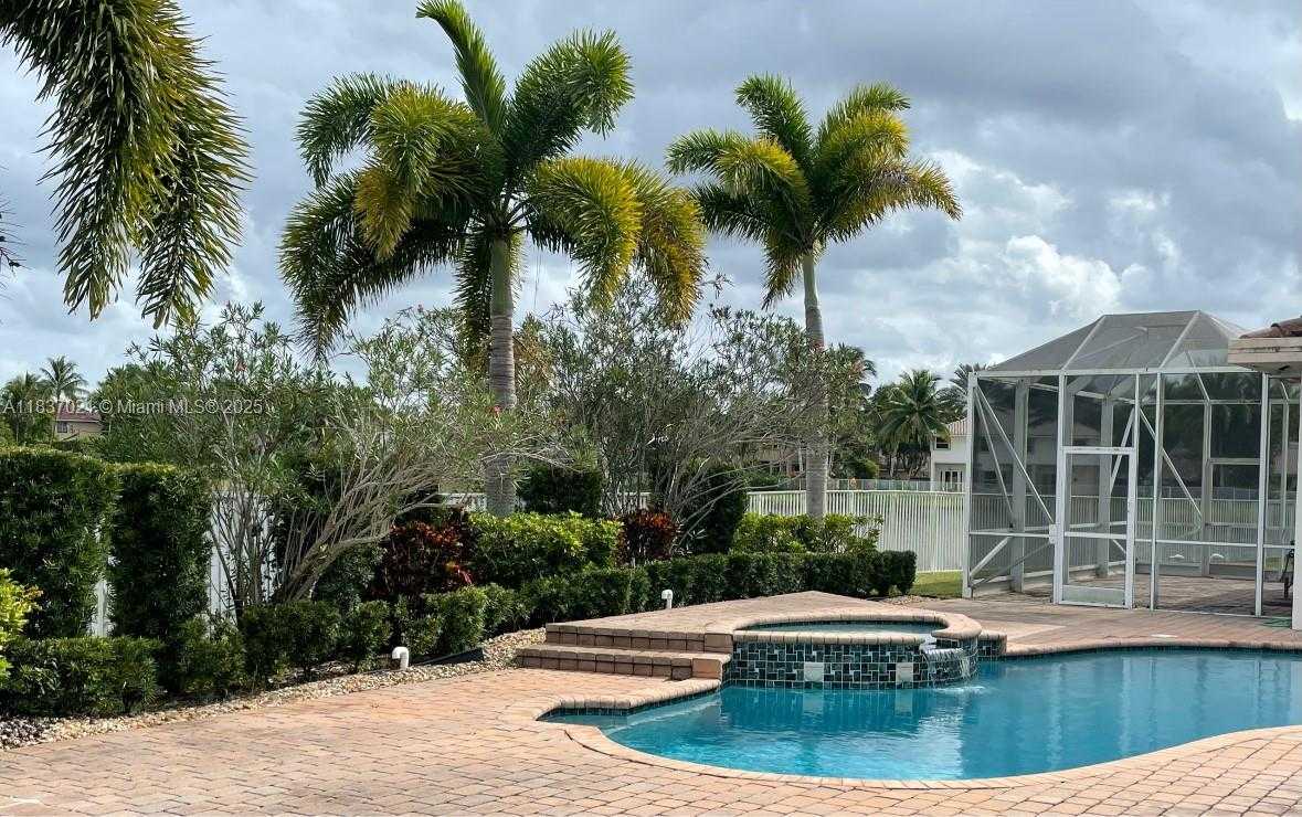 Small Image of 934 GULFSTREAM CT, Weston Number 31