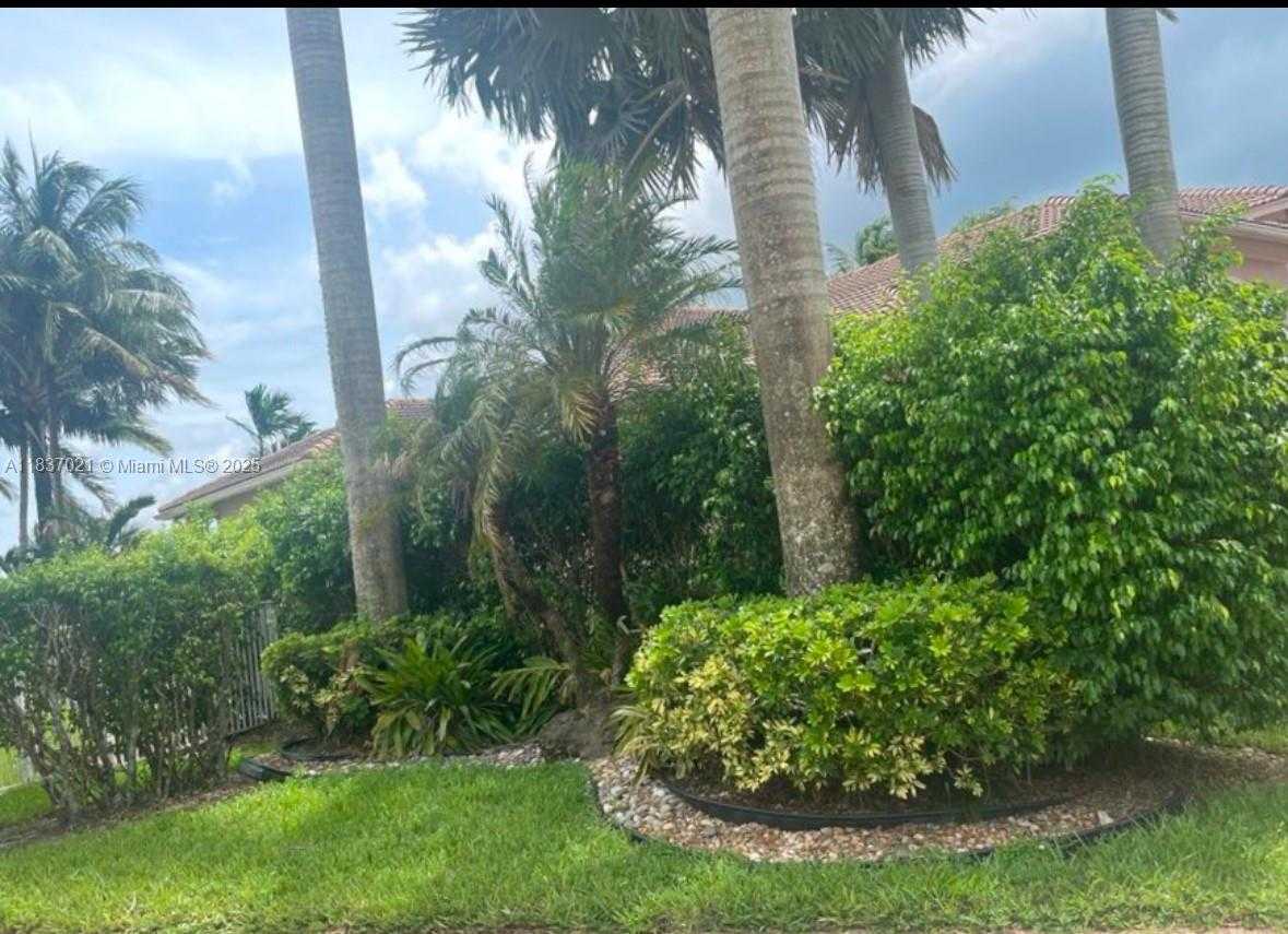 Small Image of 934 GULFSTREAM CT, Weston Number 37