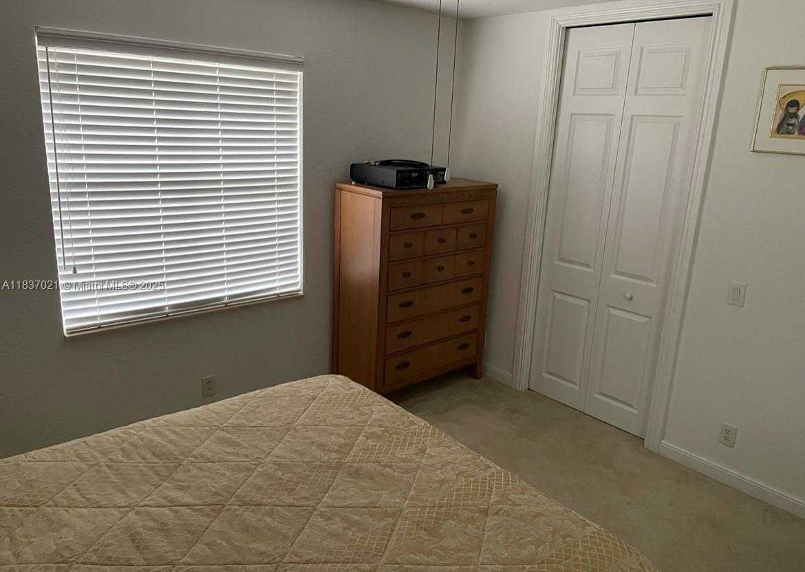 Small Image of 934 GULFSTREAM CT, Weston Number 51