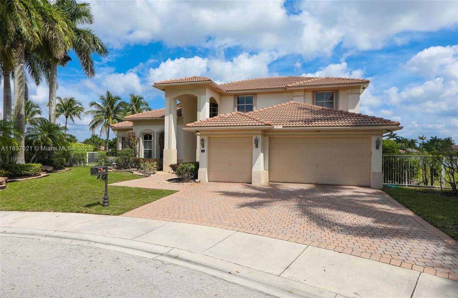 Small Image of 934 GULFSTREAM CT, Weston Number 7