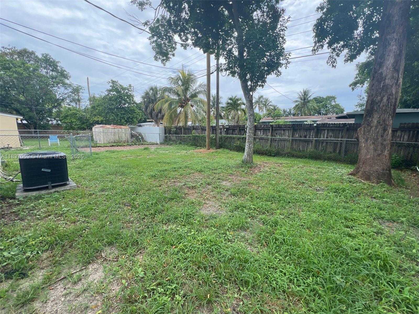 Small Image of 2569 NORTH WEST 61ST AVE, Margate Number 16