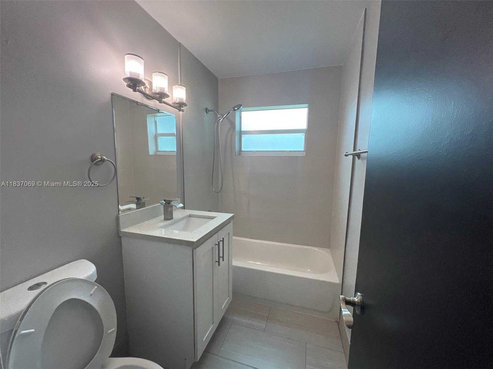 Small Image of 2569 NORTH WEST 61ST AVE, Margate Number 4