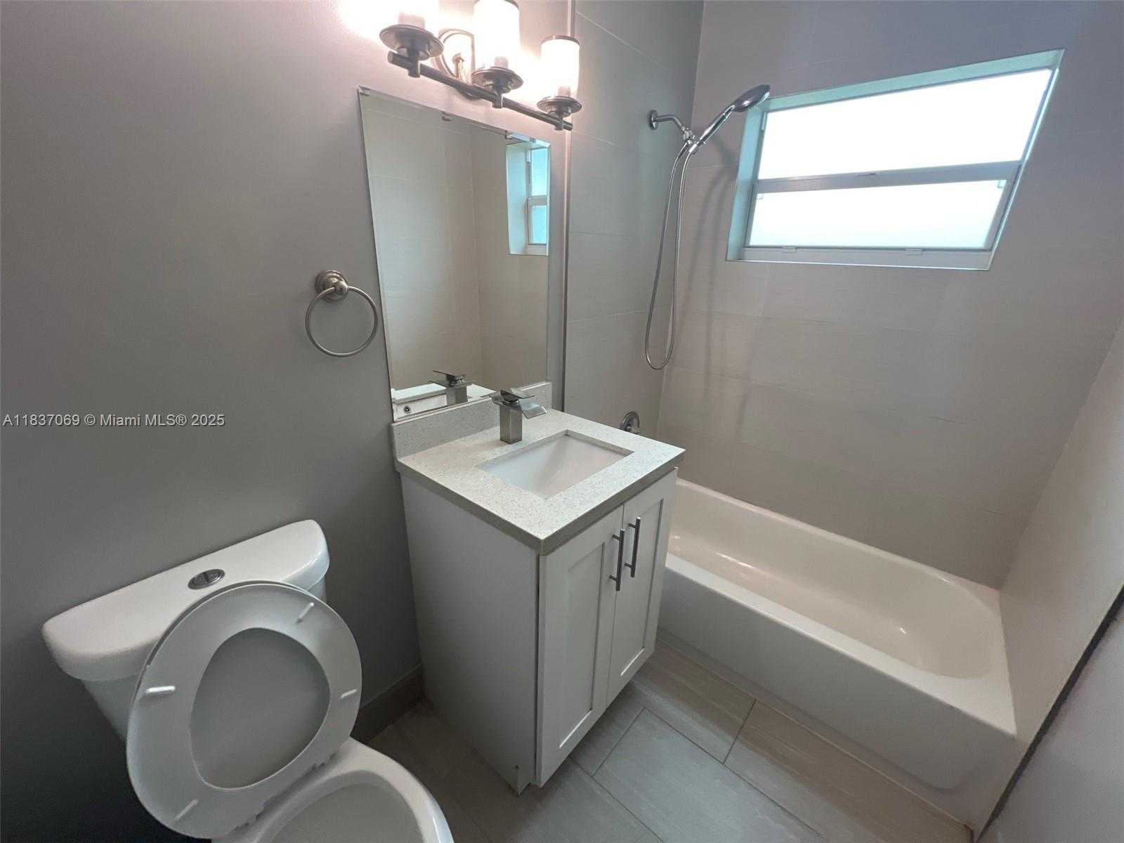 Small Image of 2569 NORTH WEST 61ST AVE, Margate Number 5