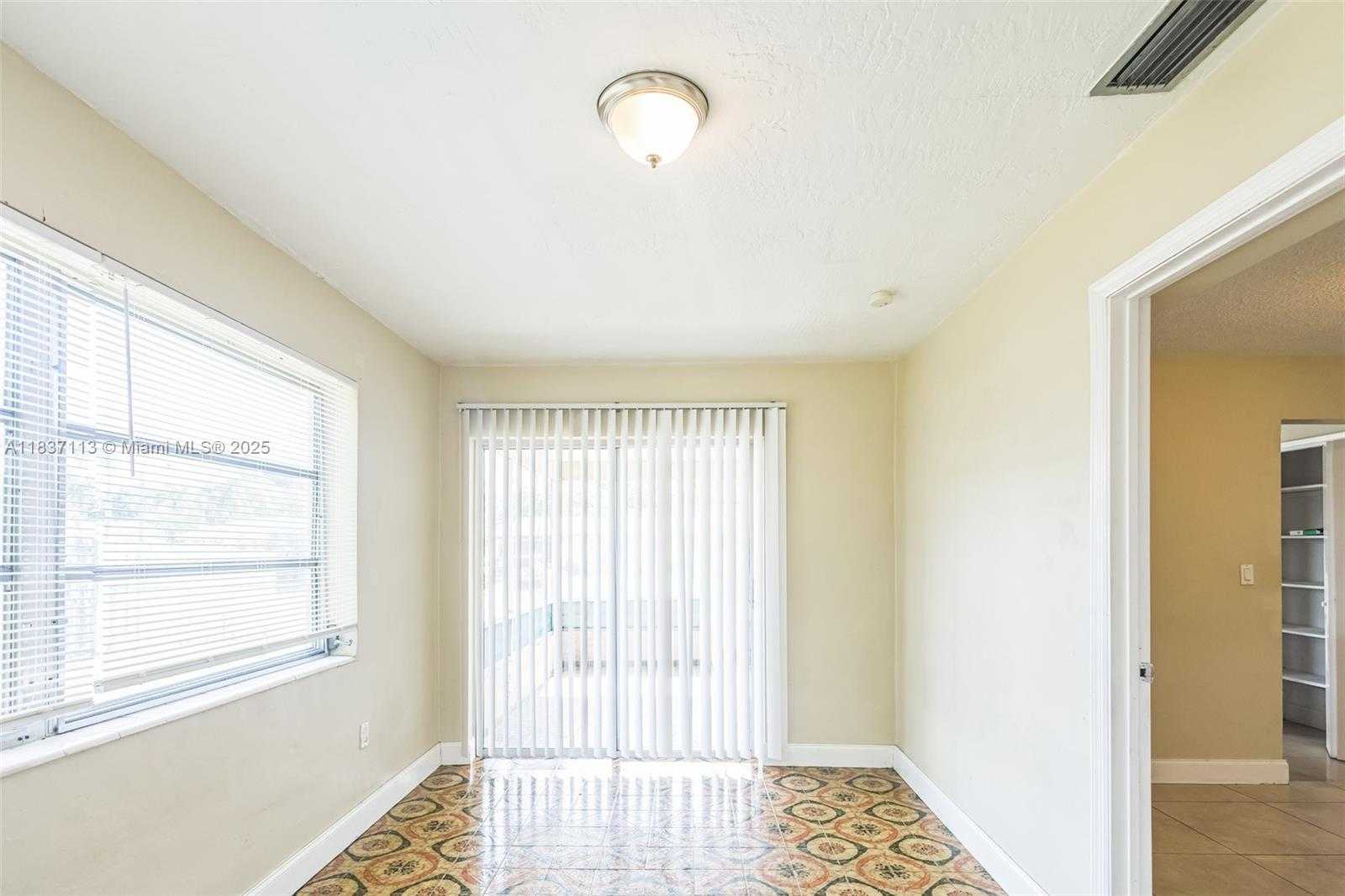 Small Image of 8361 NORTH WEST 28TH PL, Sunrise Number 21