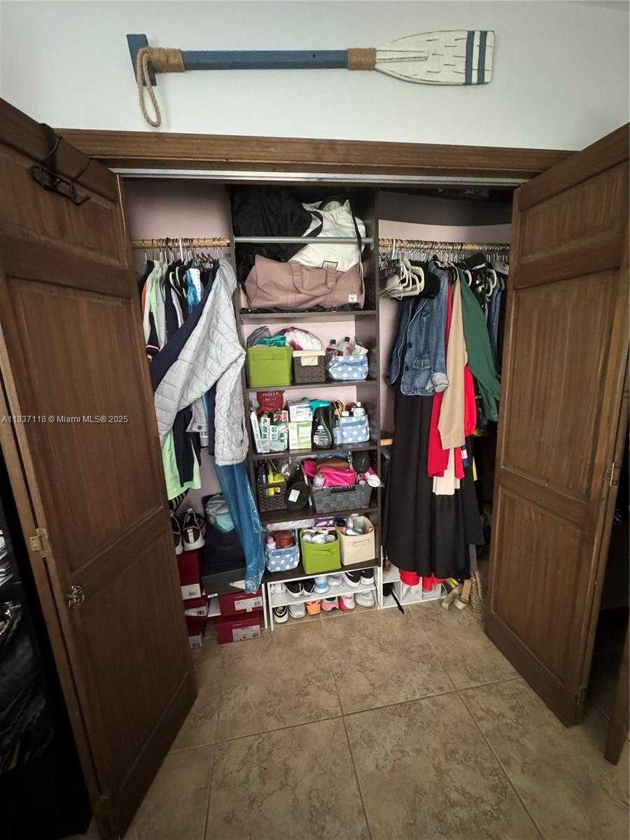 Small Image of 9761 BAHAMA DR, Cutler Bay Number 19