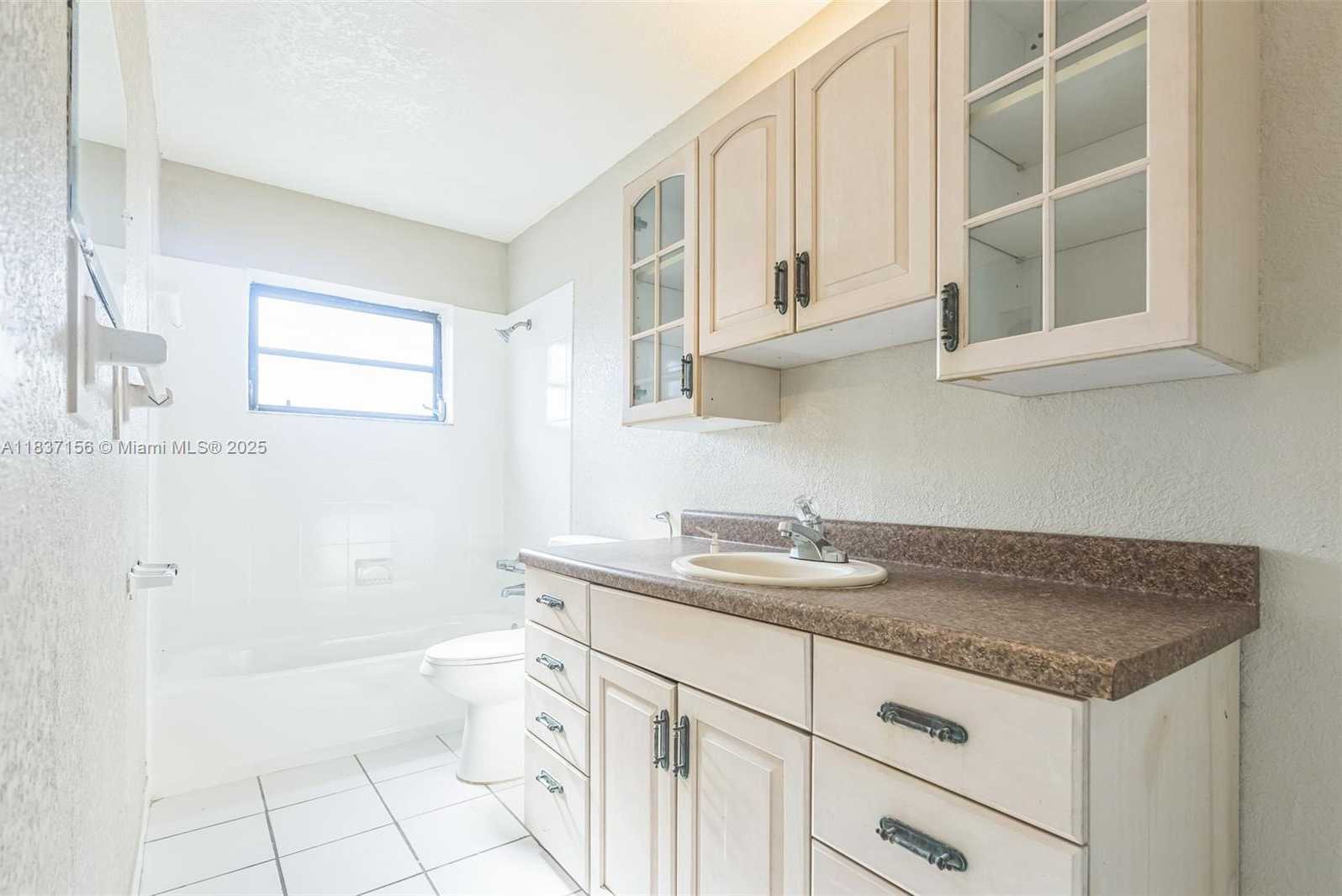 Small Image of 5640 NORTH WEST 13TH CT, Lauderhill Number 15