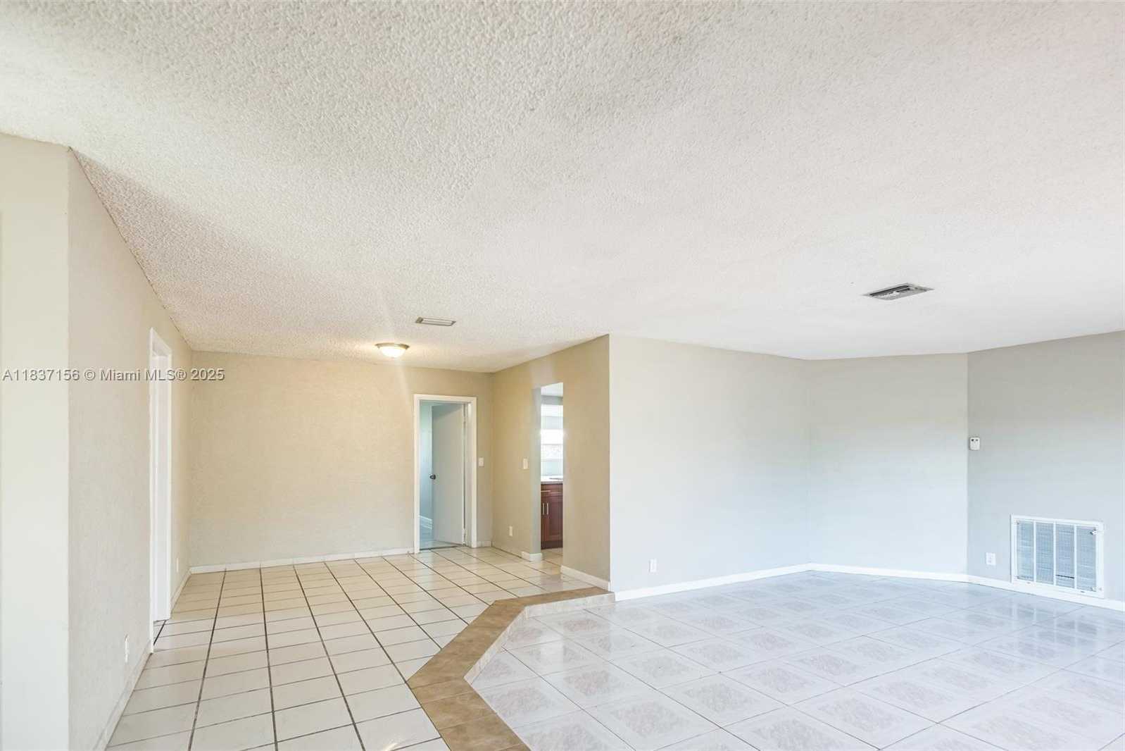 Small Image of 5640 NORTH WEST 13TH CT, Lauderhill Number 6