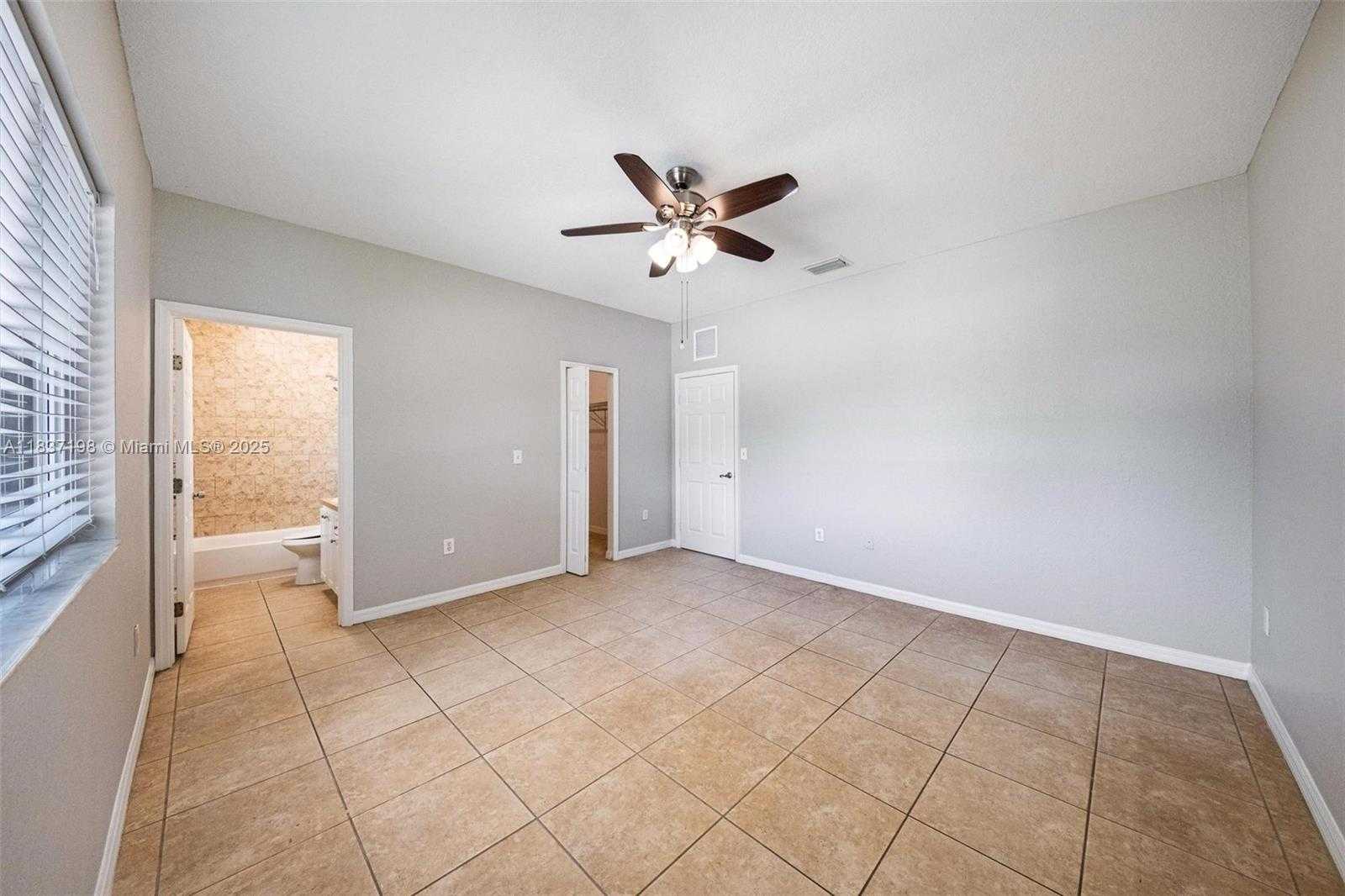 Small Image of 6124 SOUTH WEST 39TH ST, Miramar Number 14