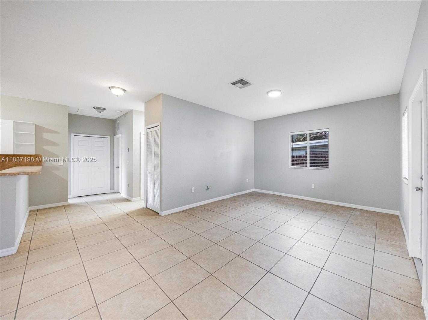 Small Image of 6124 SOUTH WEST 39TH ST, Miramar Number 20