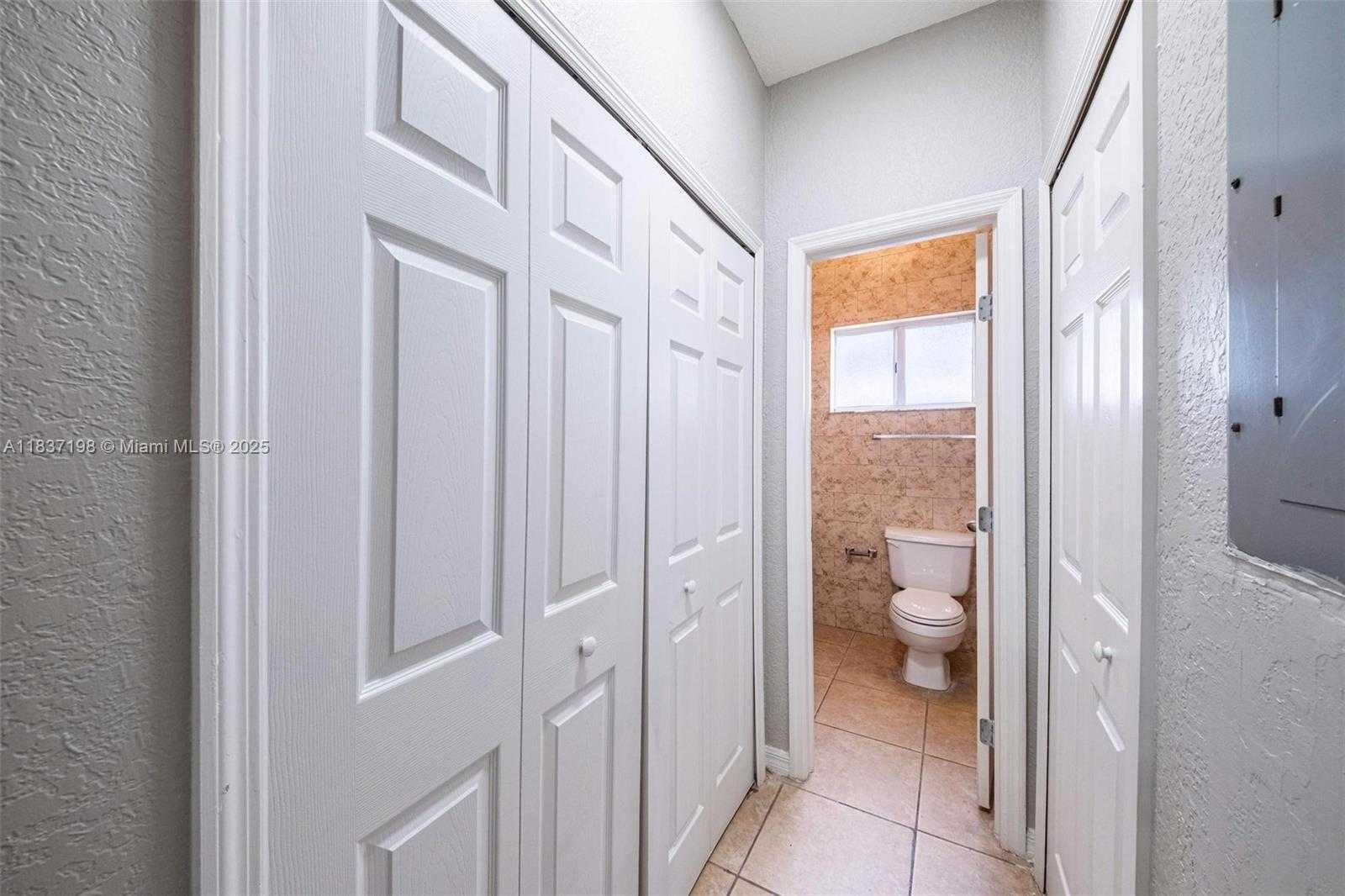 Small Image of 6124 SOUTH WEST 39TH ST, Miramar Number 28
