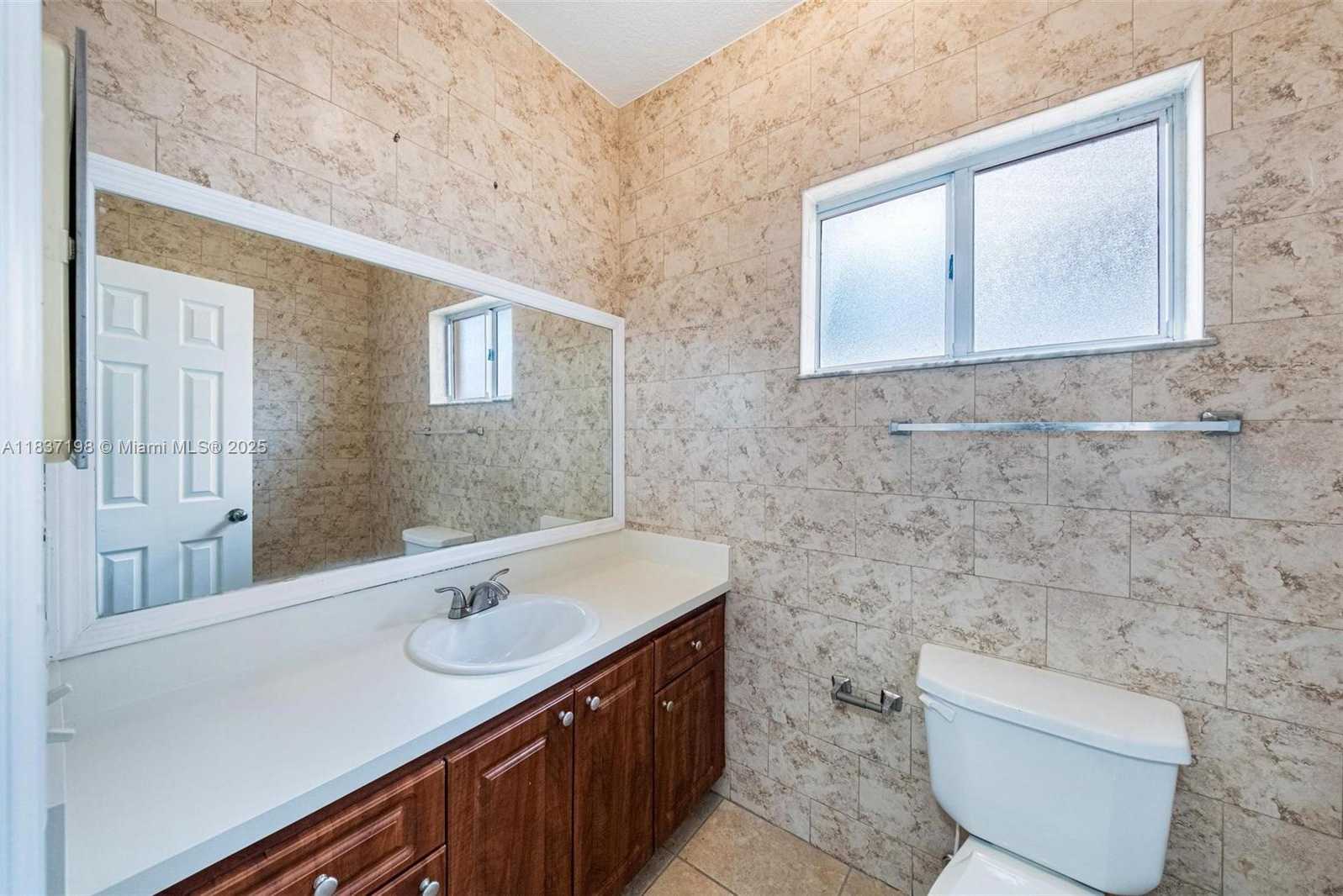 Small Image of 6124 SOUTH WEST 39TH ST, Miramar Number 29