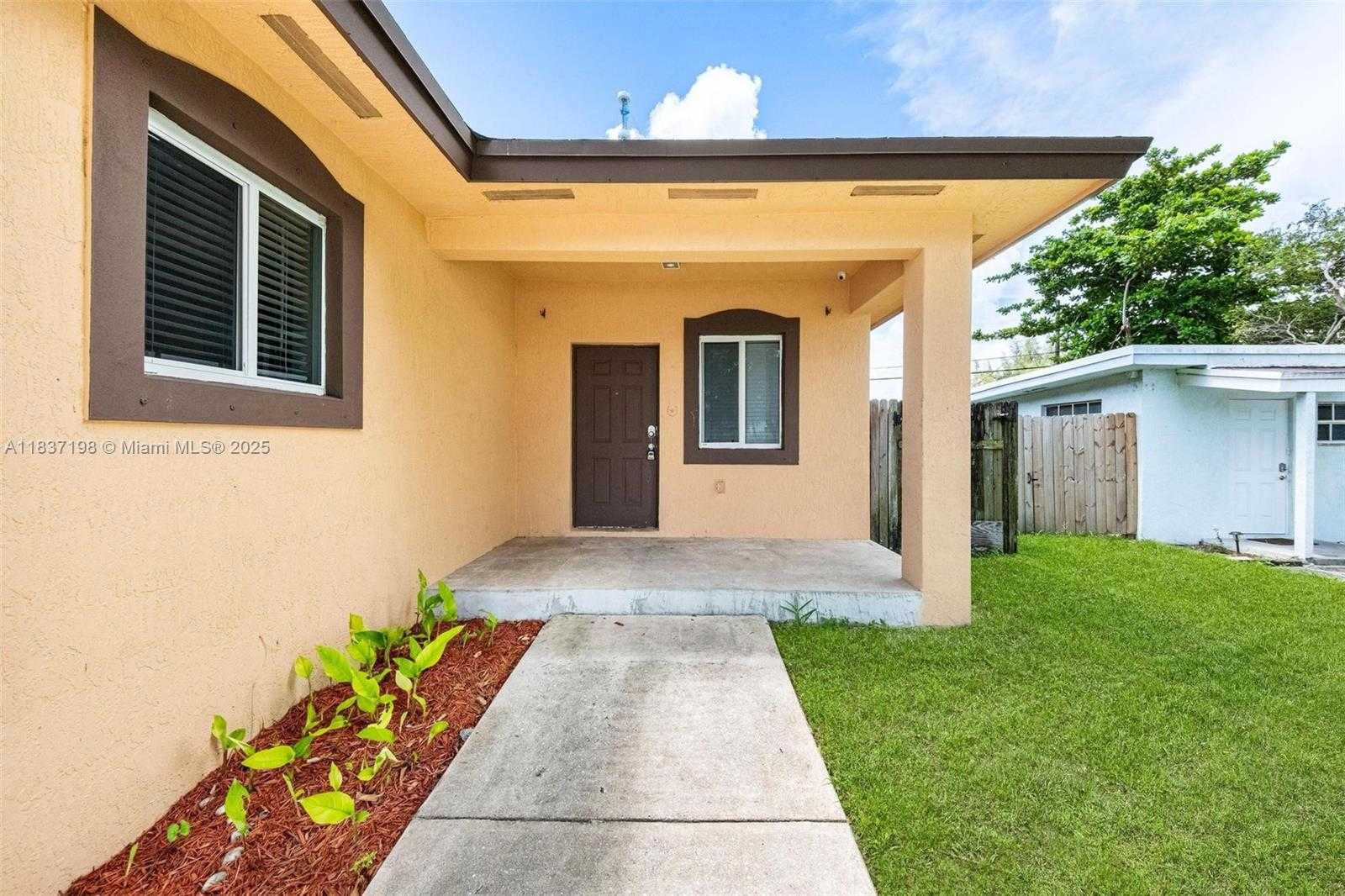 Small Image of 6124 SOUTH WEST 39TH ST, Miramar Number 3