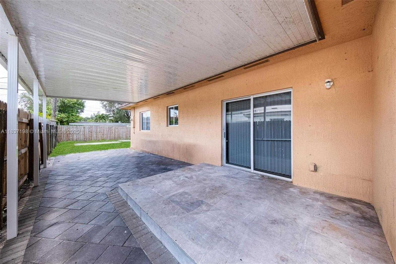 Small Image of 6124 SOUTH WEST 39TH ST, Miramar Number 32