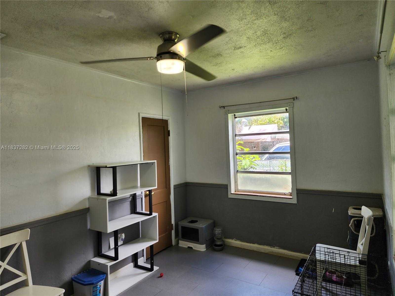 Small Image of 3521 EAST 8TH AVE, Hialeah Number 11