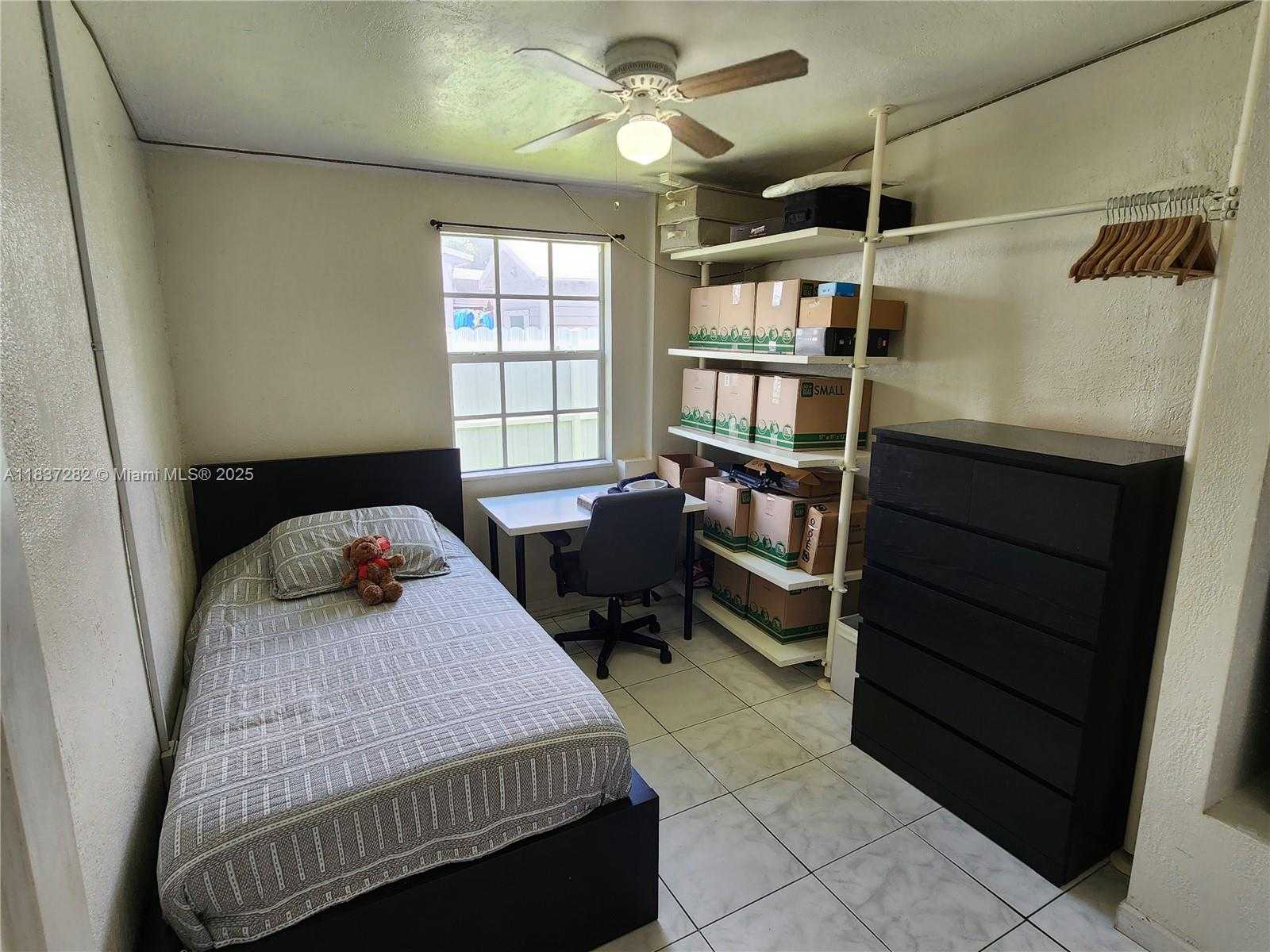 Small Image of 3521 EAST 8TH AVE, Hialeah Number 29