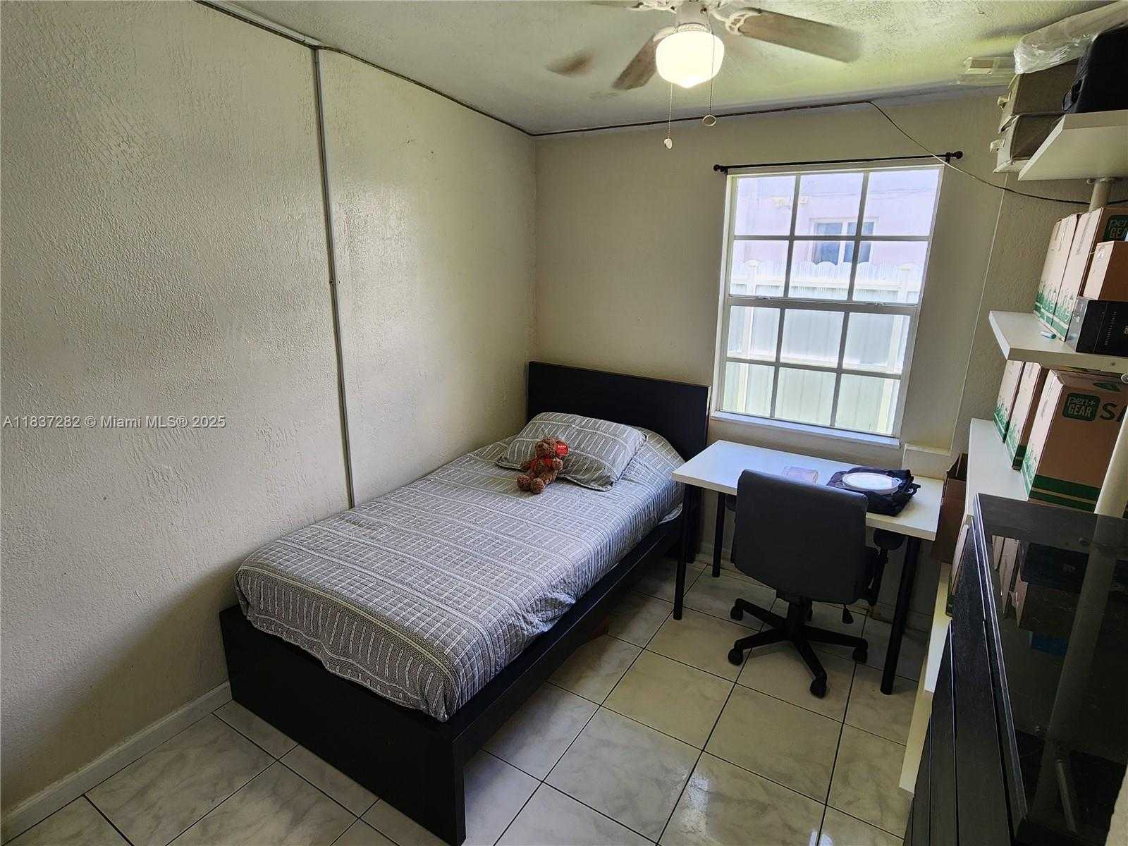 Small Image of 3521 EAST 8TH AVE, Hialeah Number 30