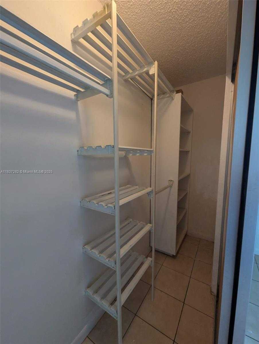 Small Image of 3521 EAST 8TH AVE, Hialeah Number 57