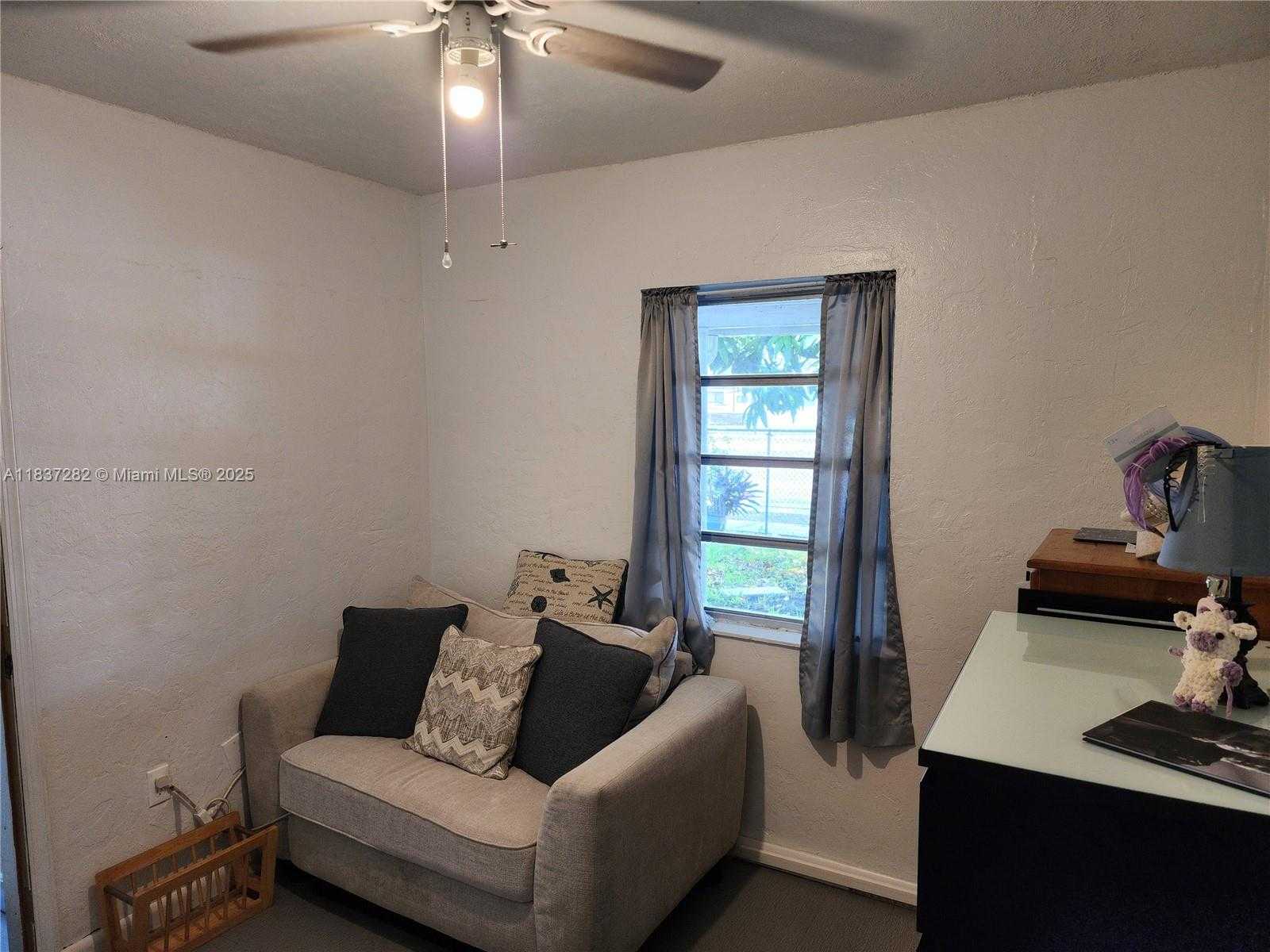 Small Image of 3521 EAST 8TH AVE, Hialeah Number 6