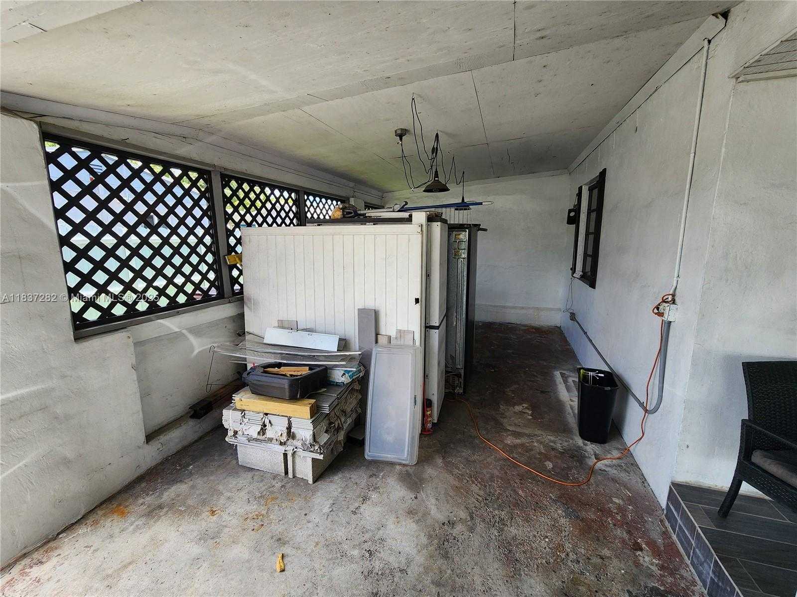 Small Image of 3521 EAST 8TH AVE, Hialeah Number 64