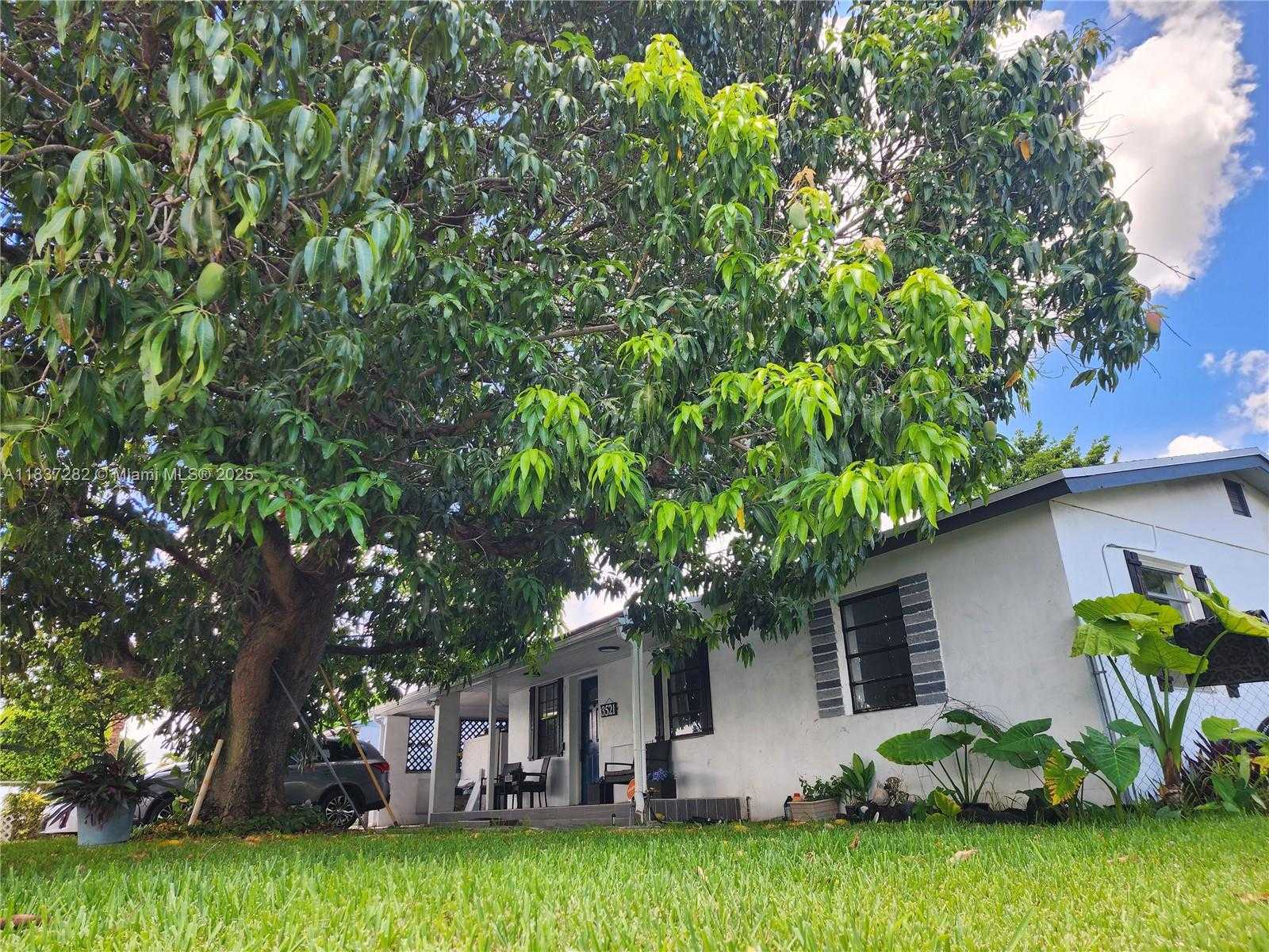 Small Image of 3521 EAST 8TH AVE, Hialeah Number 67