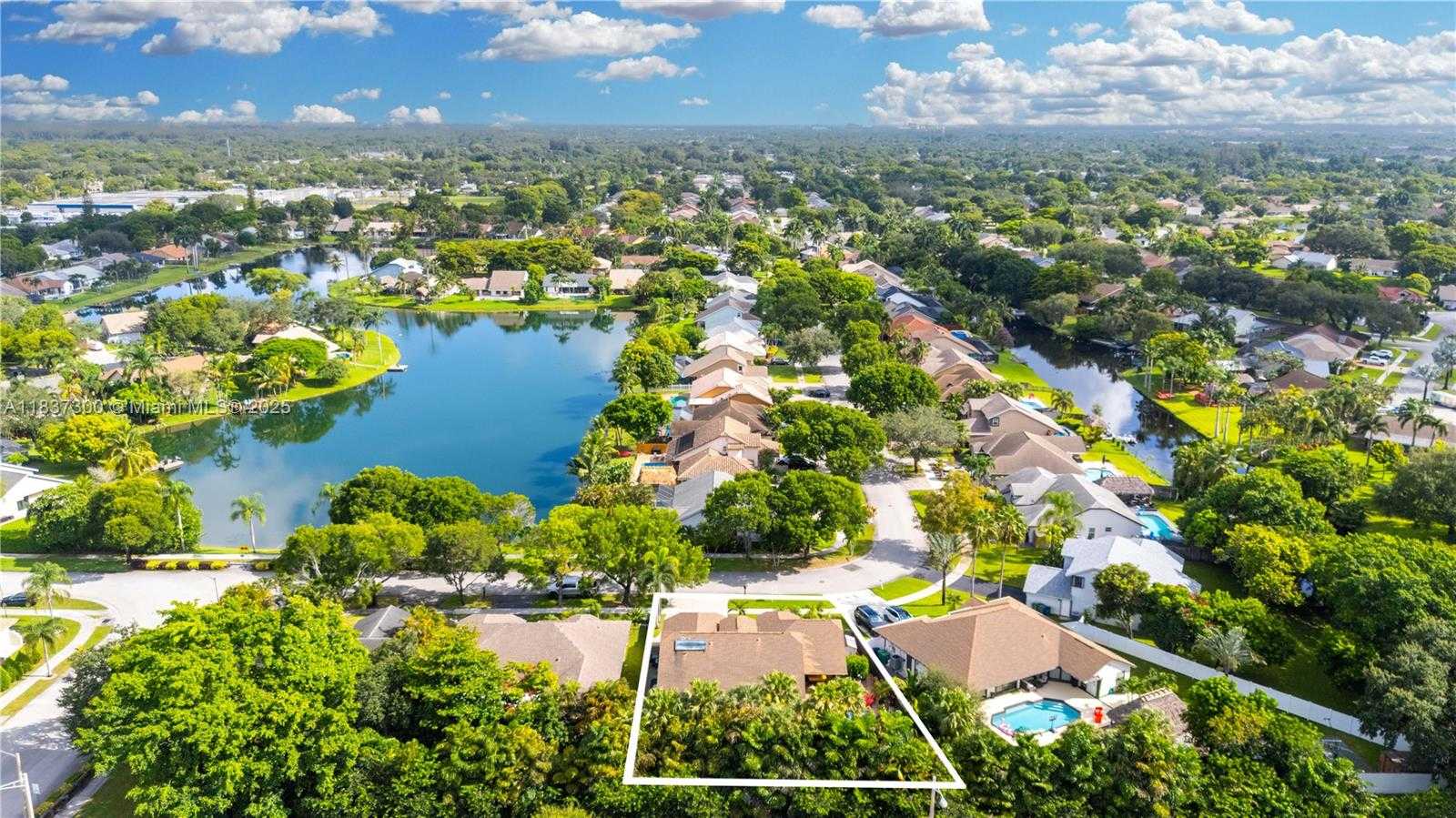 Small Image of 8878 SOUTH WEST 59TH ST, Cooper City Number 38