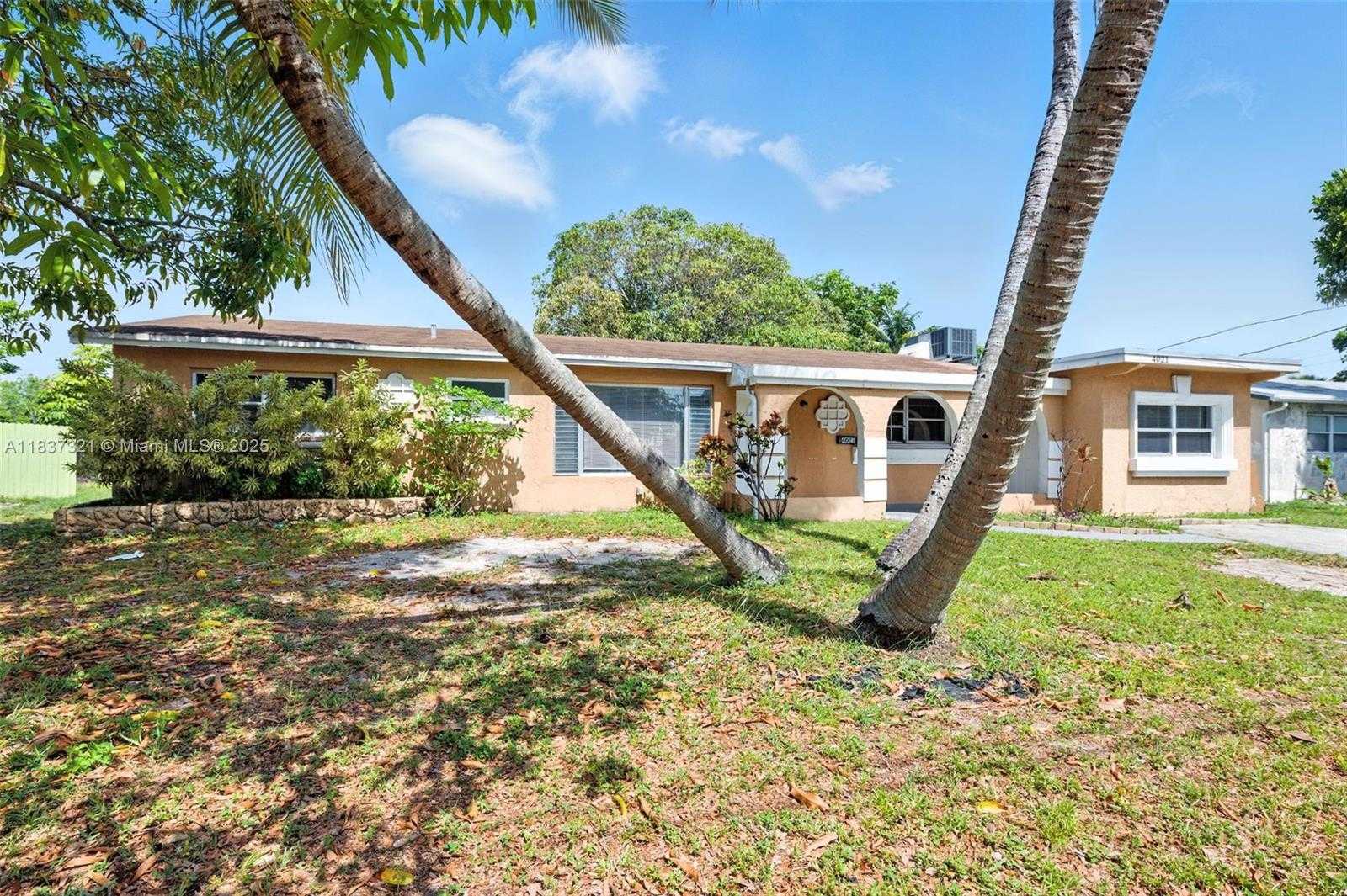 Small Image of 4021 NORTH WEST 7TH AVE, Deerfield Beach Number 2