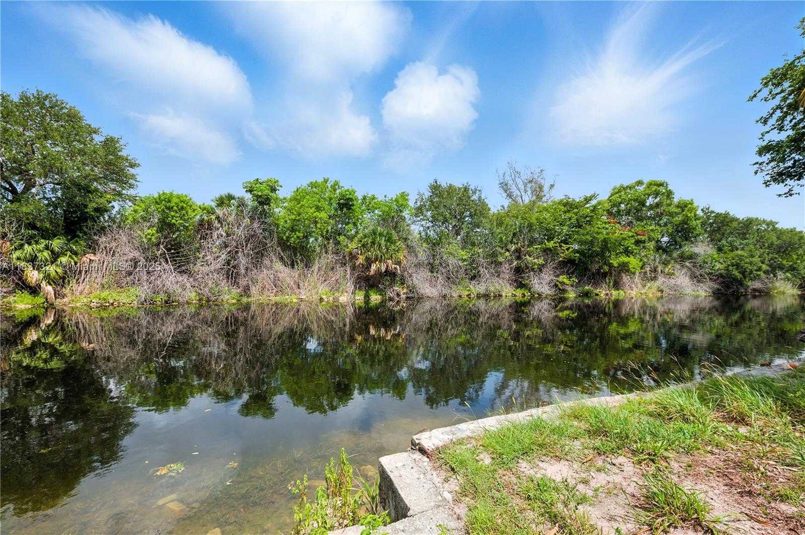 Small Image of 4021 NORTH WEST 7TH AVE, Deerfield Beach Number 27
